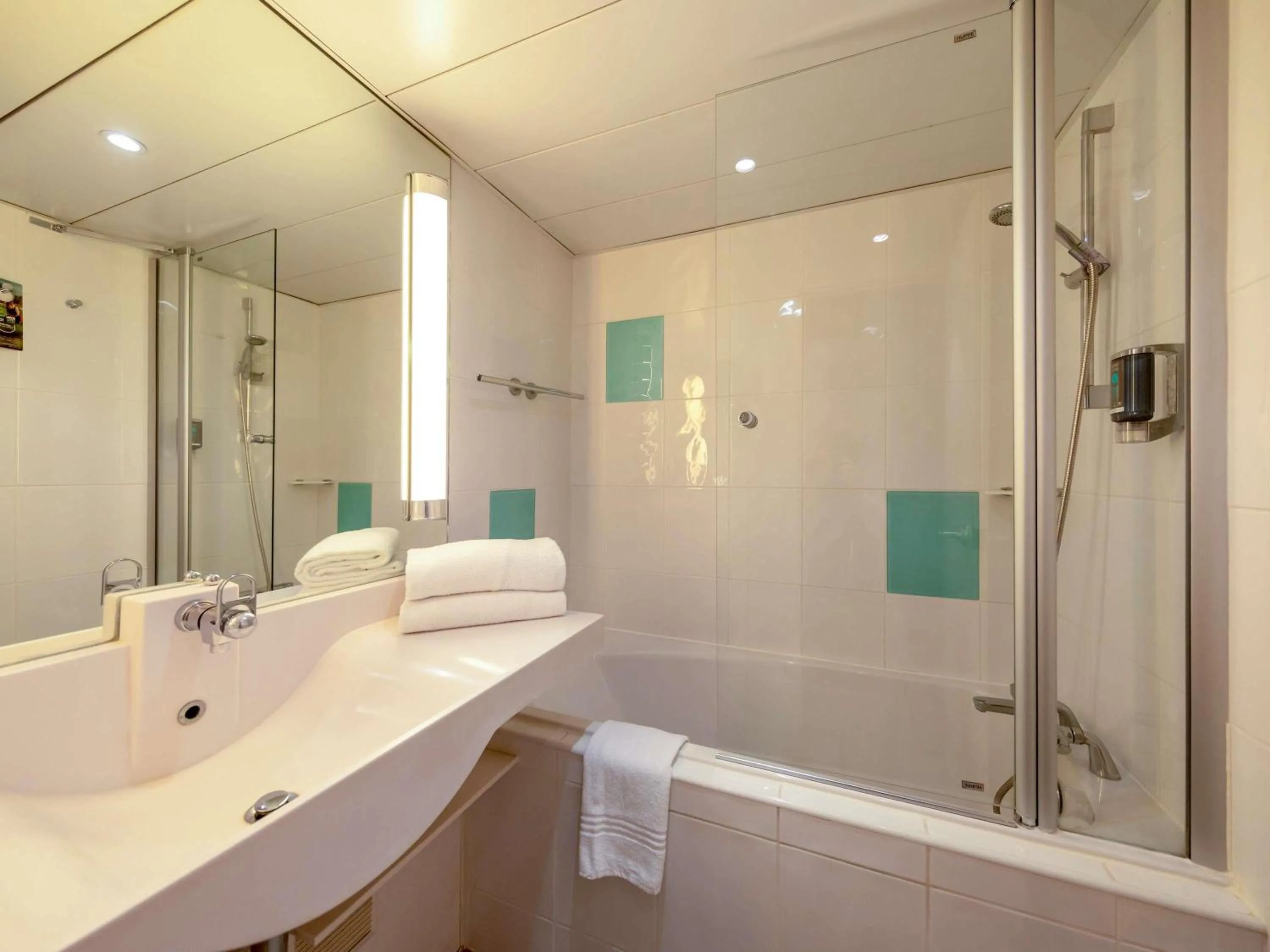 Bedroom in Novotel Nice Centre Vieux Nice