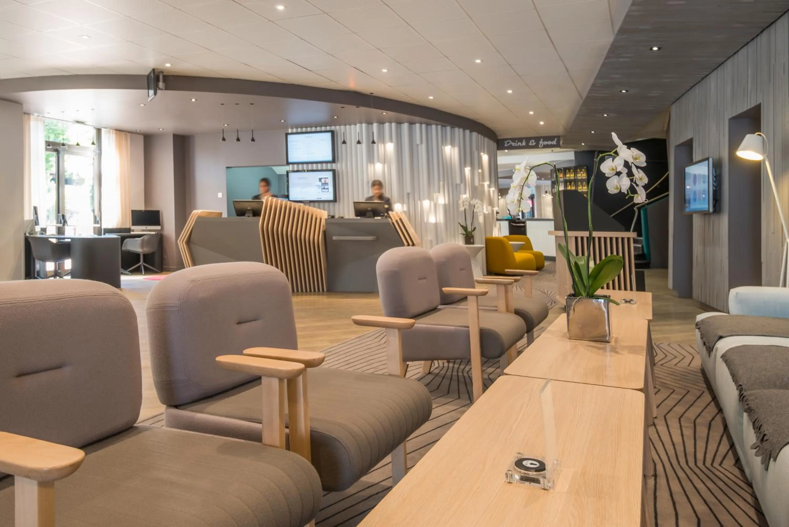 Lobby or reception in Novotel Nice Centre Vieux Nice