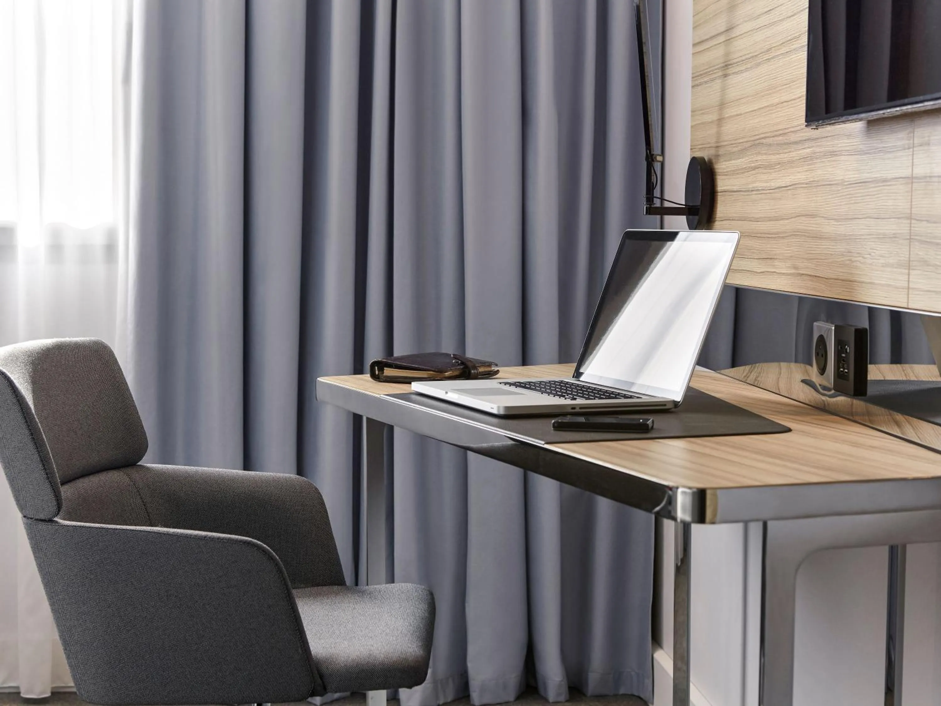 Bedroom in Novotel Nice Centre Vieux Nice