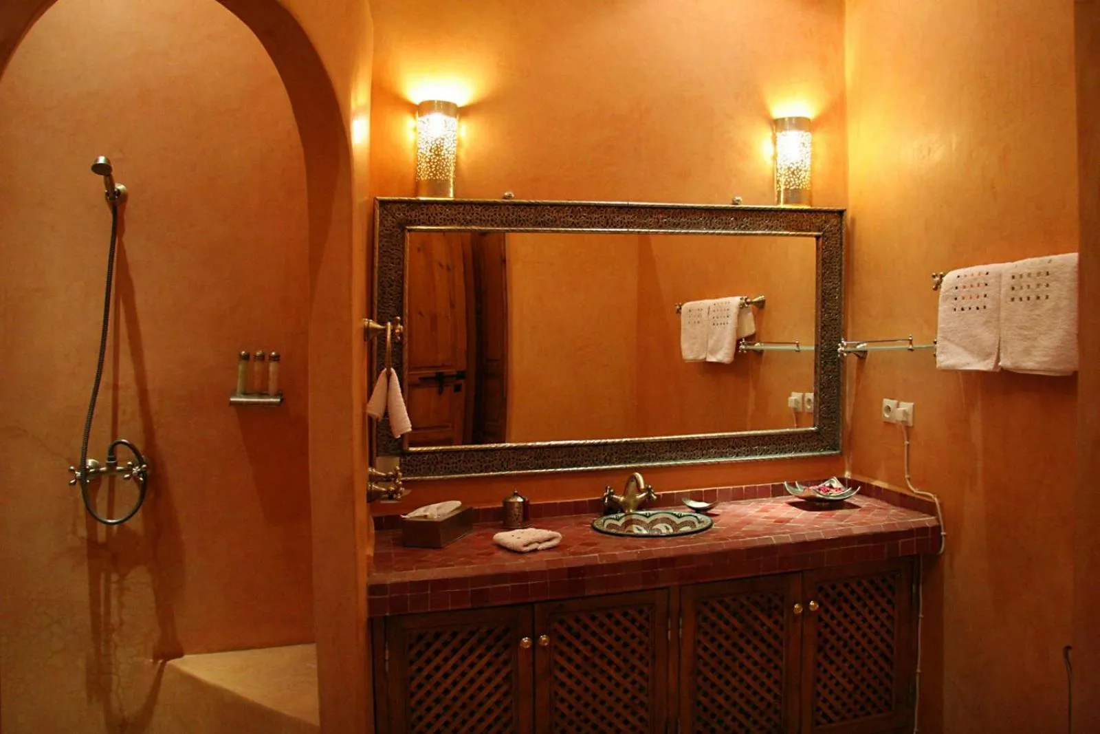 Bathroom in Riad Couleurs du Sud