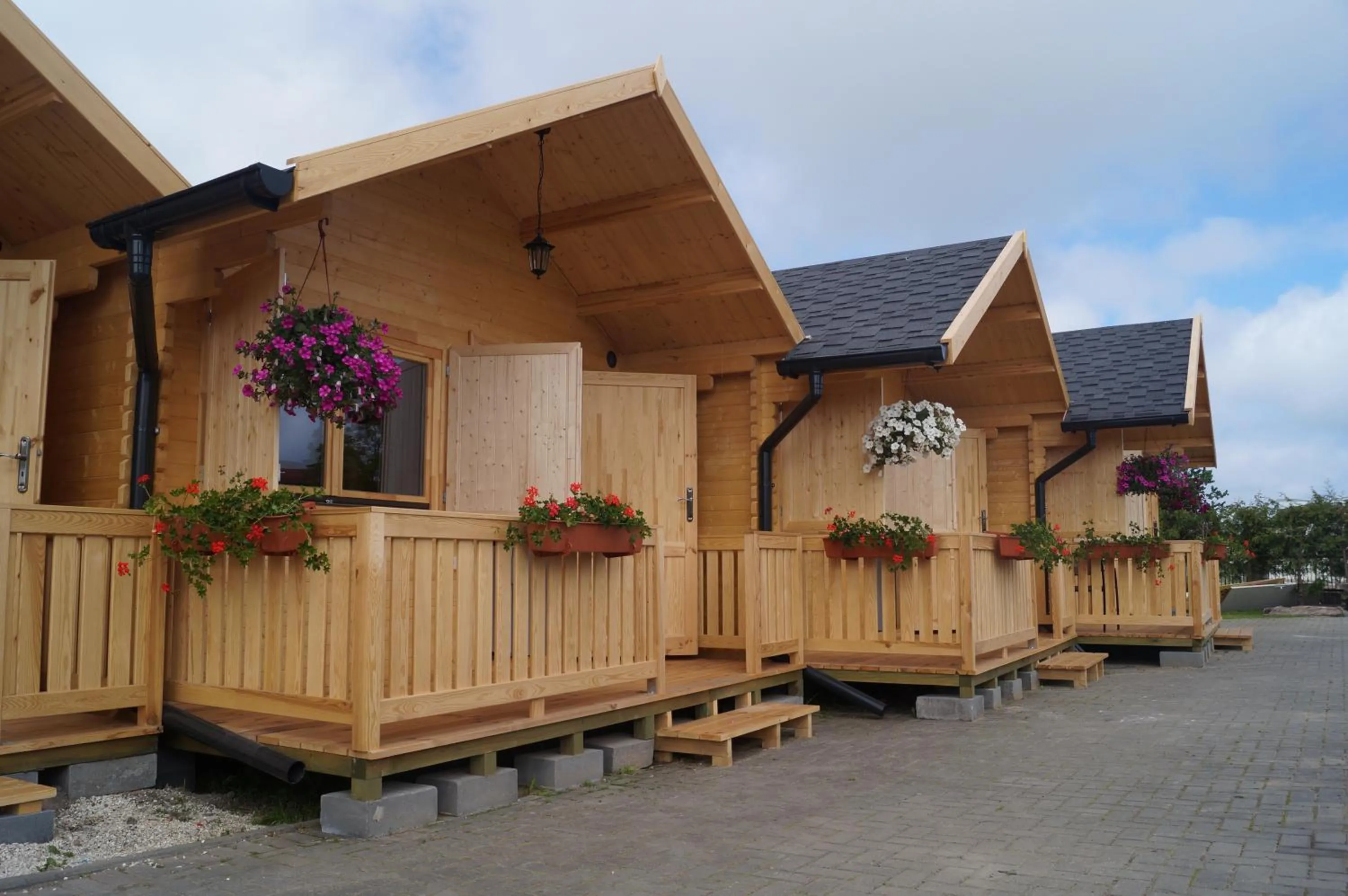 Facade/entrance in Onyx