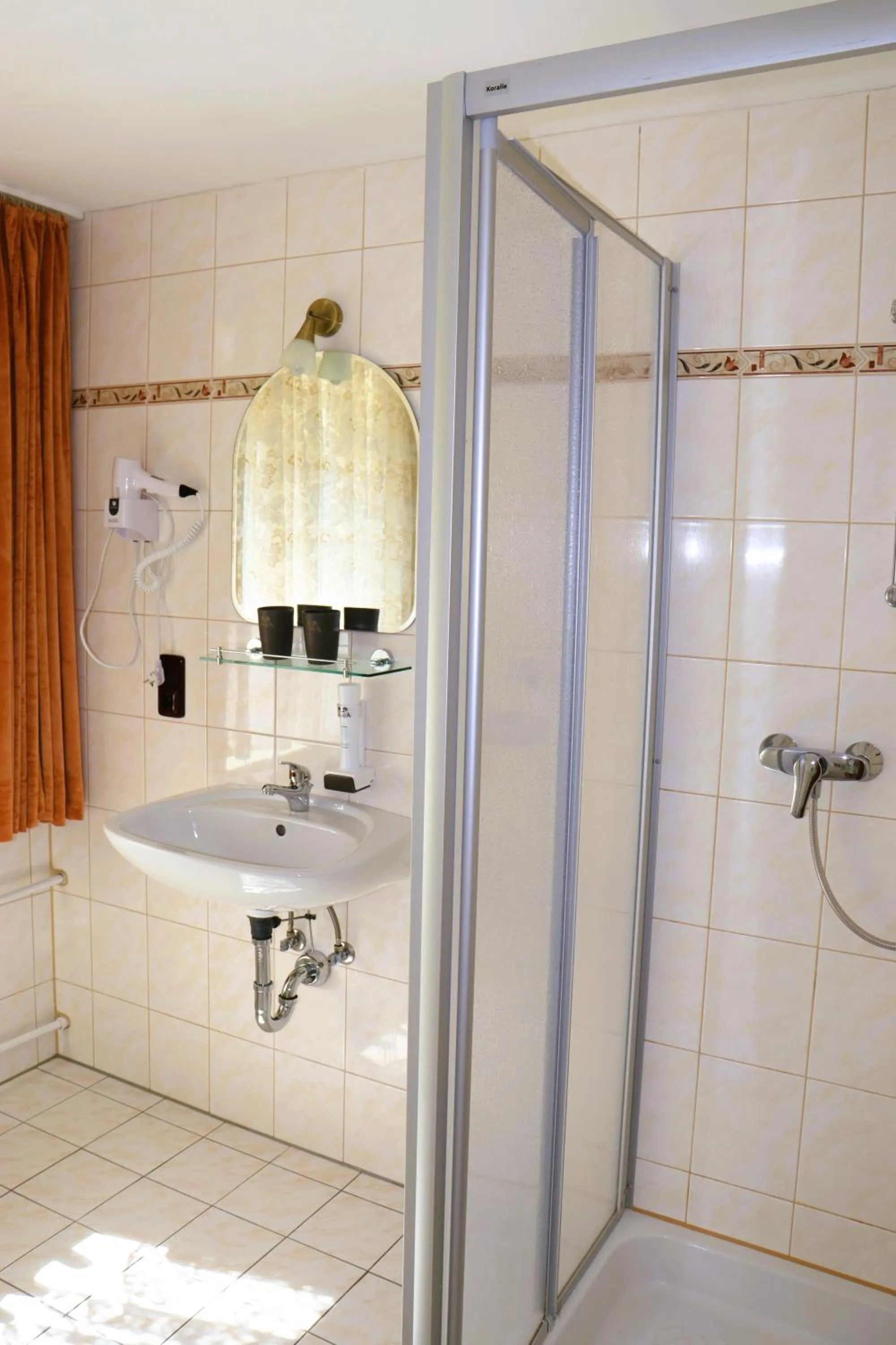 Bathroom in Schwarzes Ross Hotel & Restaurant Oberwiesenthal