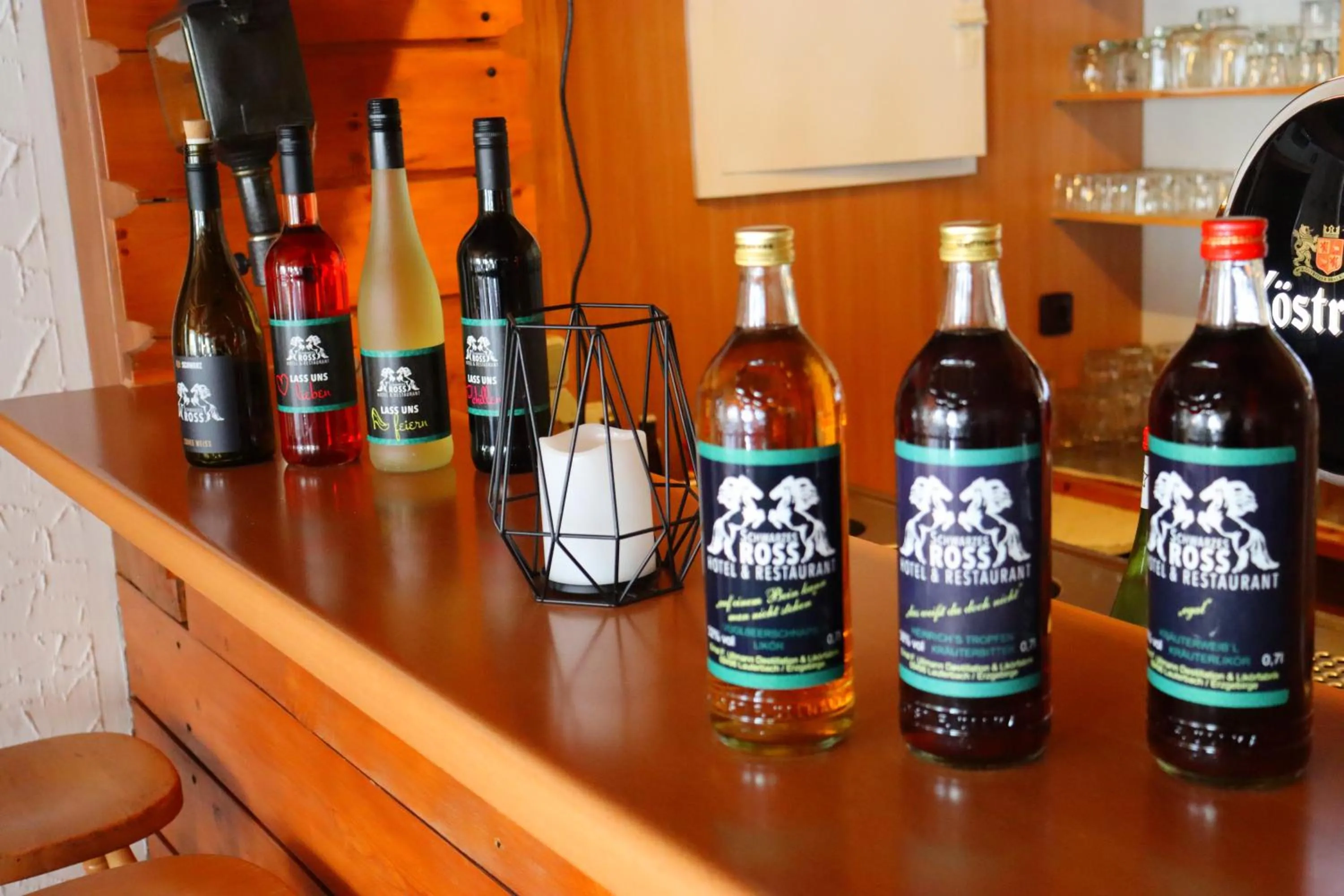 Lounge or bar in Schwarzes Ross Hotel & Restaurant Oberwiesenthal