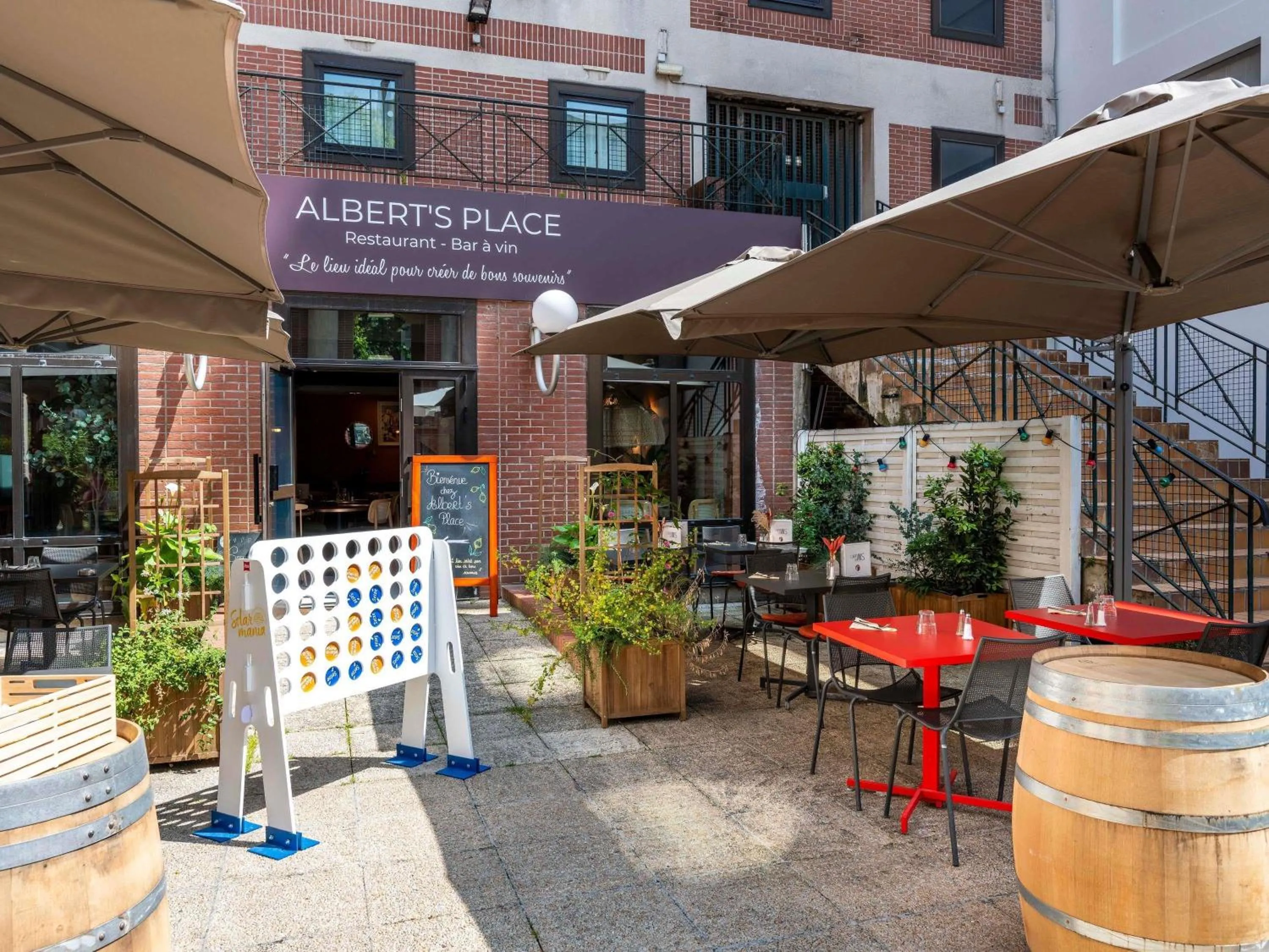 Lounge or bar in ibis Lille Centre Gares