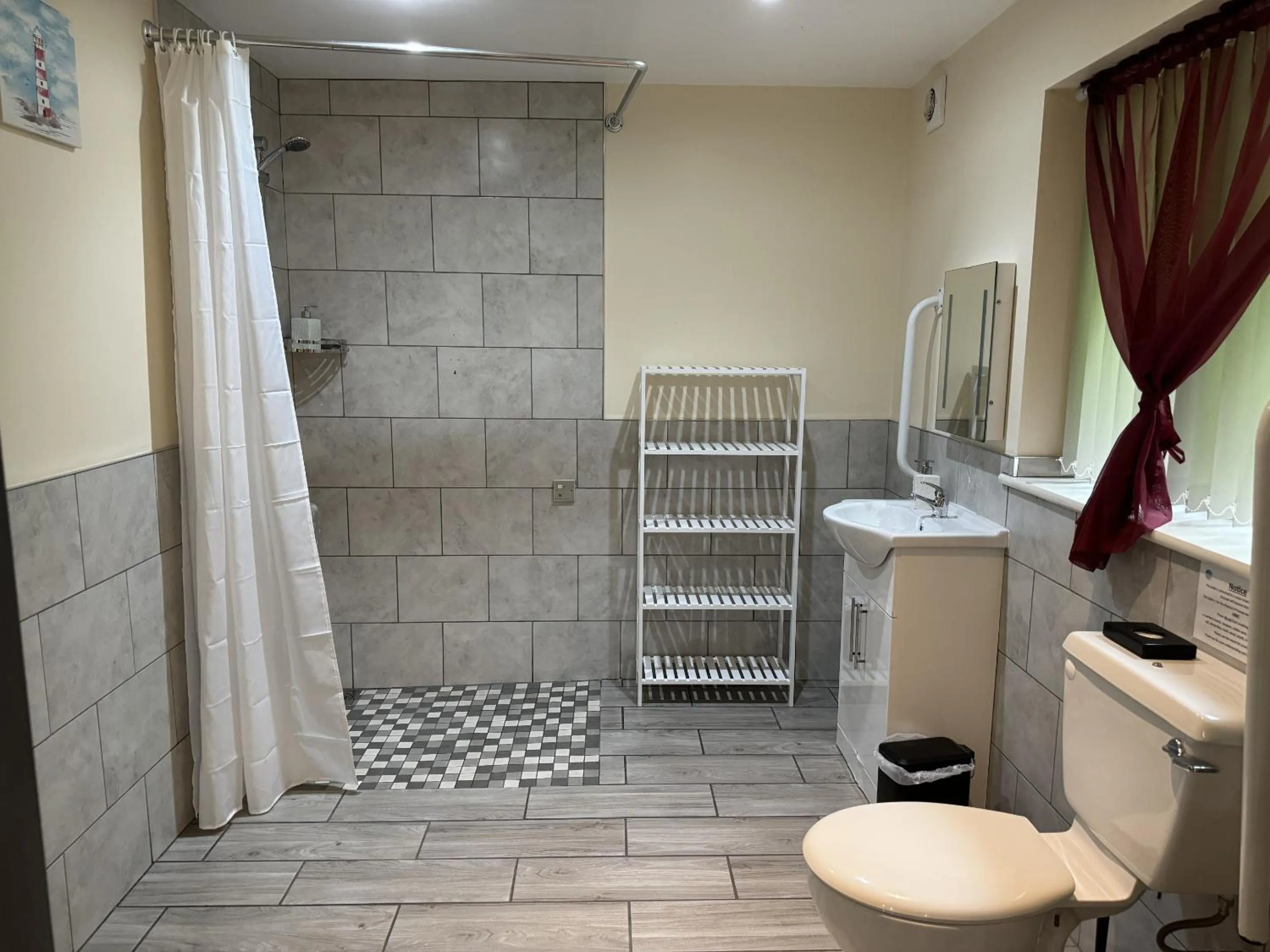 Bathroom in Barmouth Beach Club