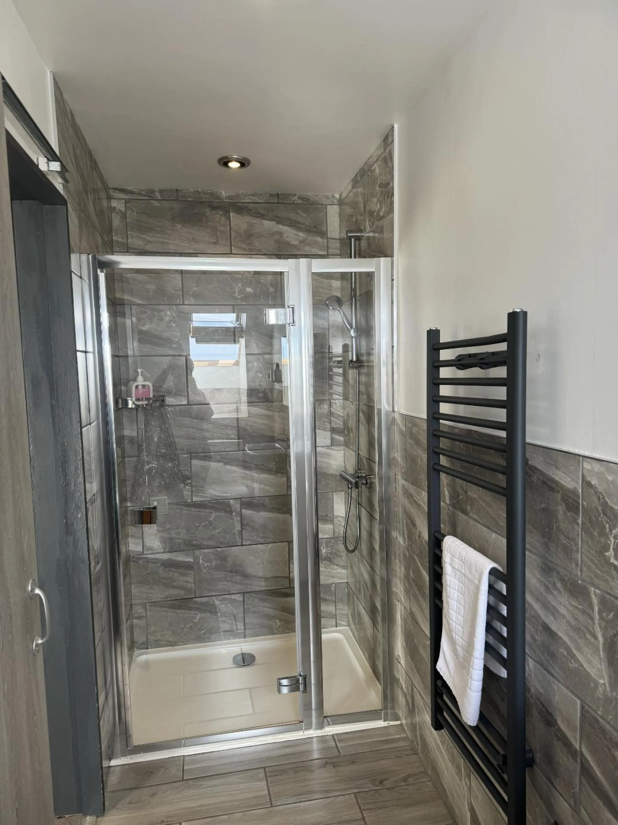 Bathroom in Barmouth Beach Club