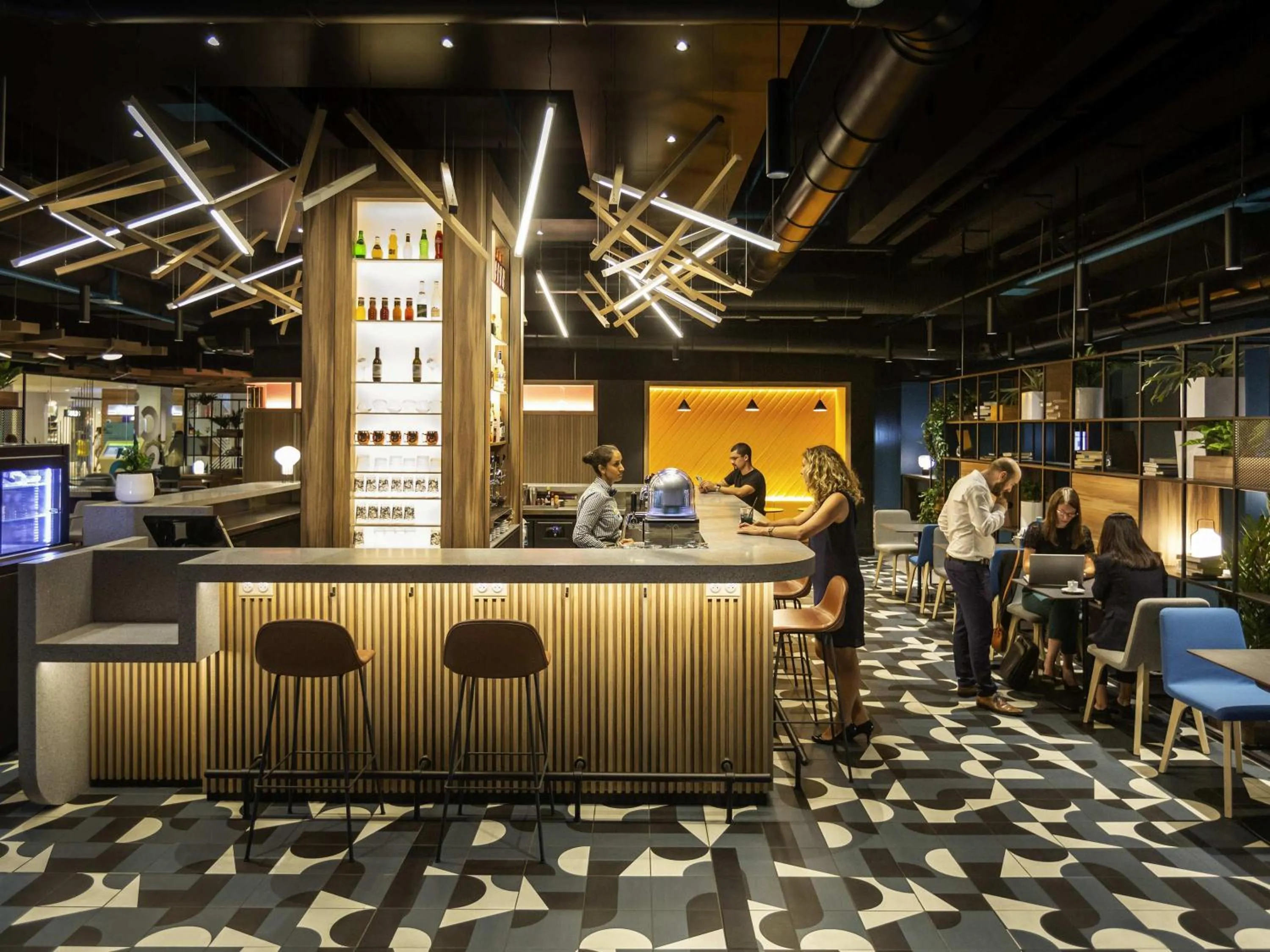 Lounge or bar in Novotel Strasbourg Centre Halles