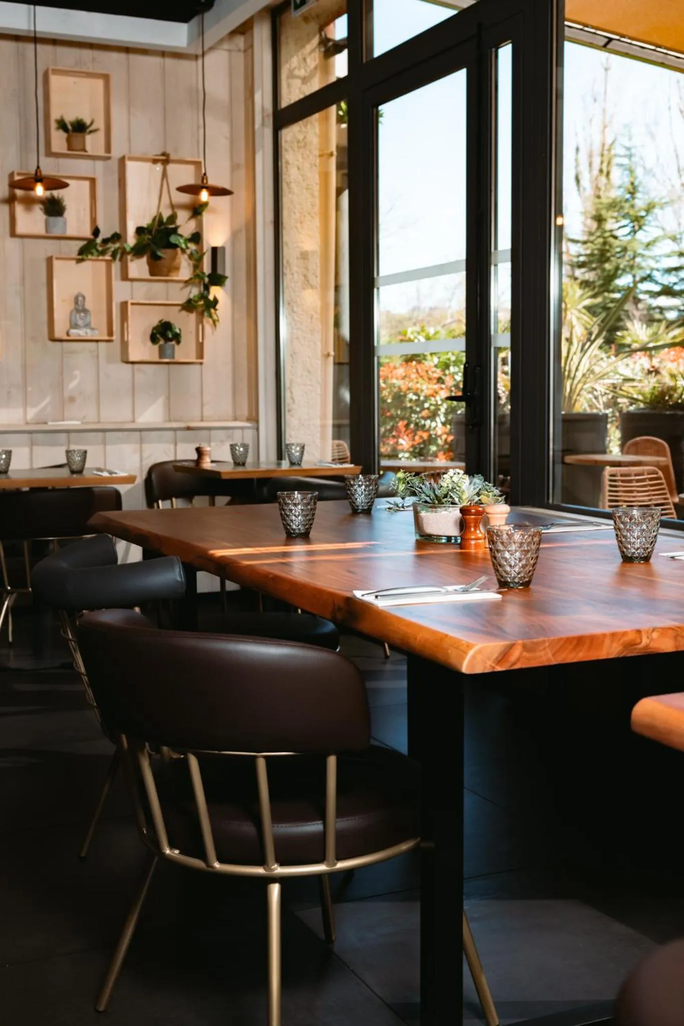 Restaurant/places to eat in ibis Marseille Provence Aéroport