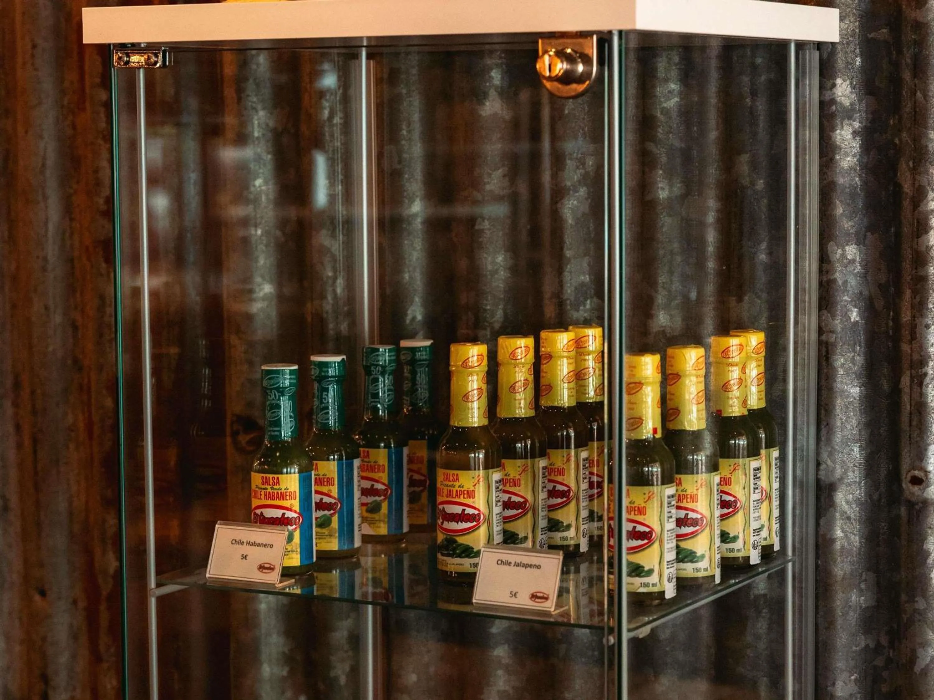 Restaurant/places to eat in ibis Marseille Provence Aéroport