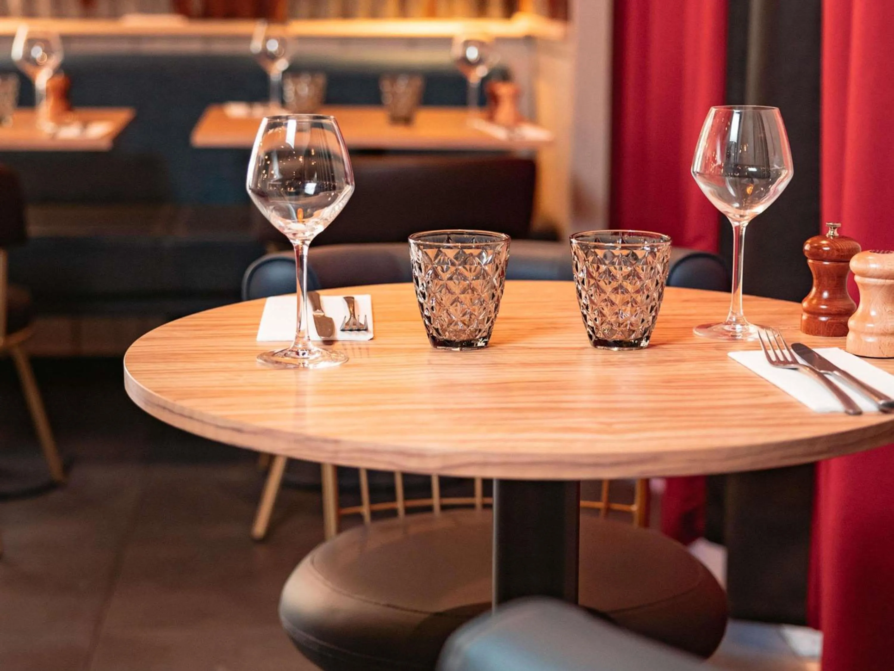 Restaurant/places to eat in ibis Marseille Provence Aéroport