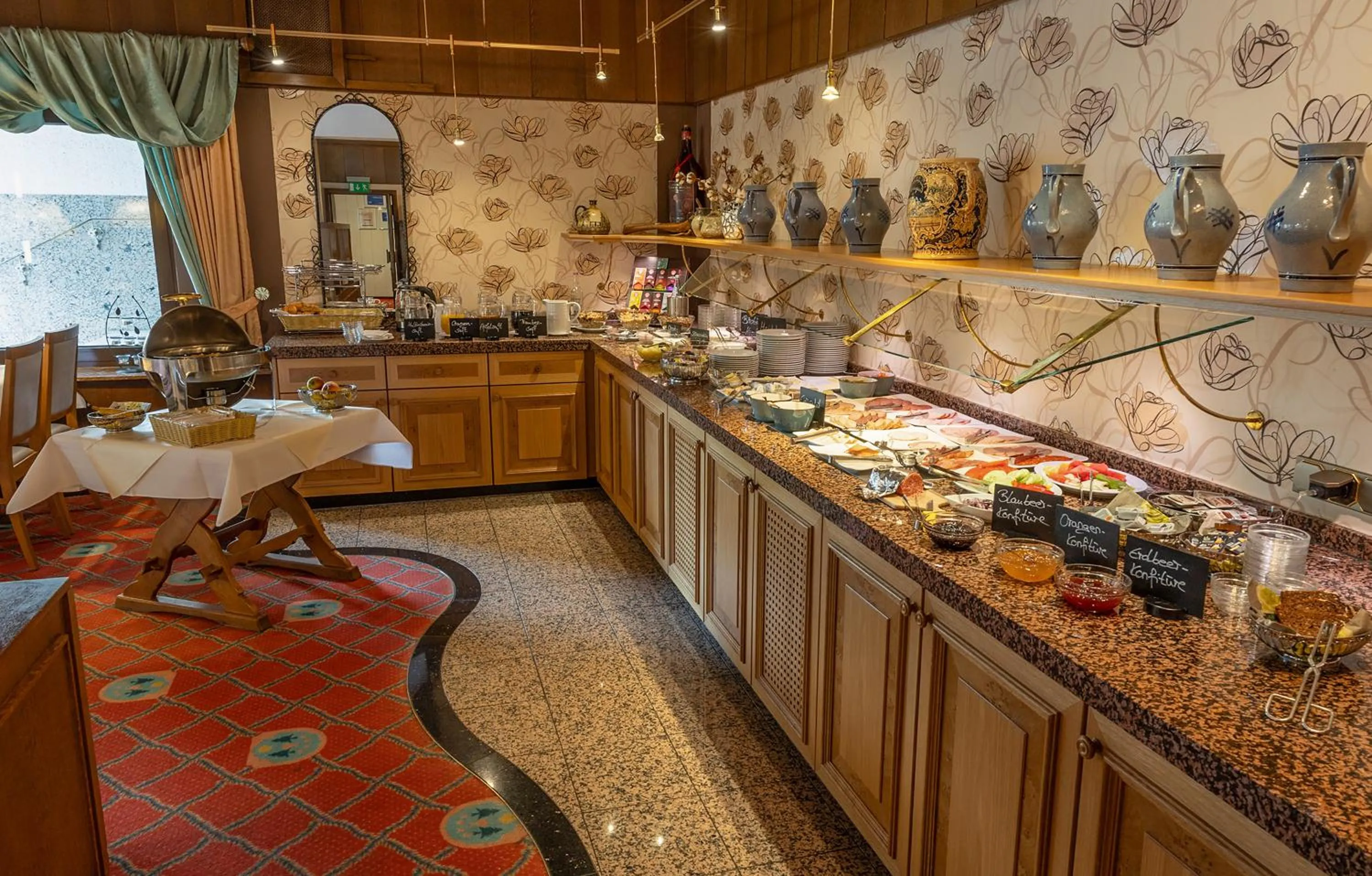 Coffee/tea facilities in Sporthotel Göbel Garni