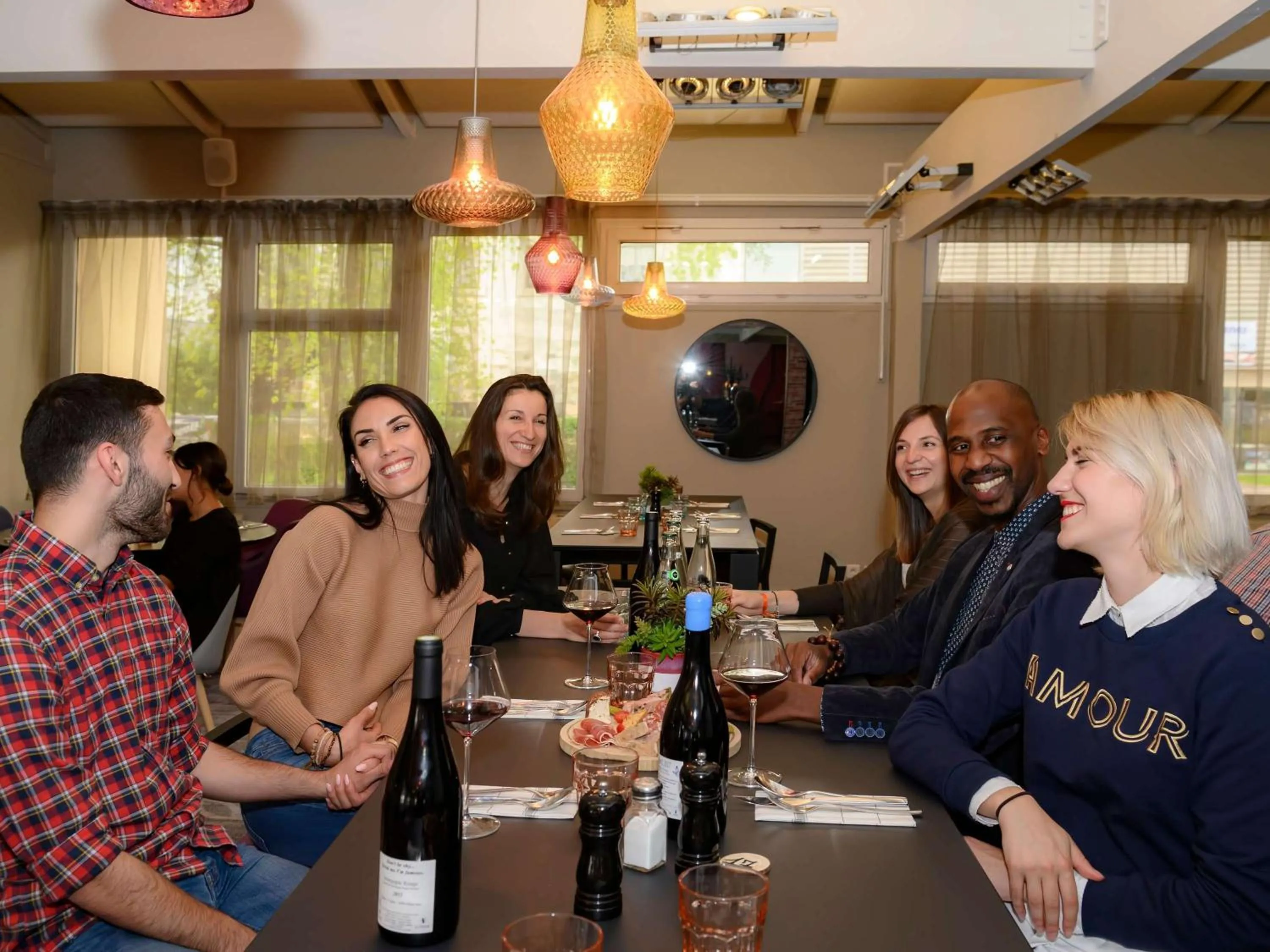 Restaurant/places to eat in Novotel Dijon Sud