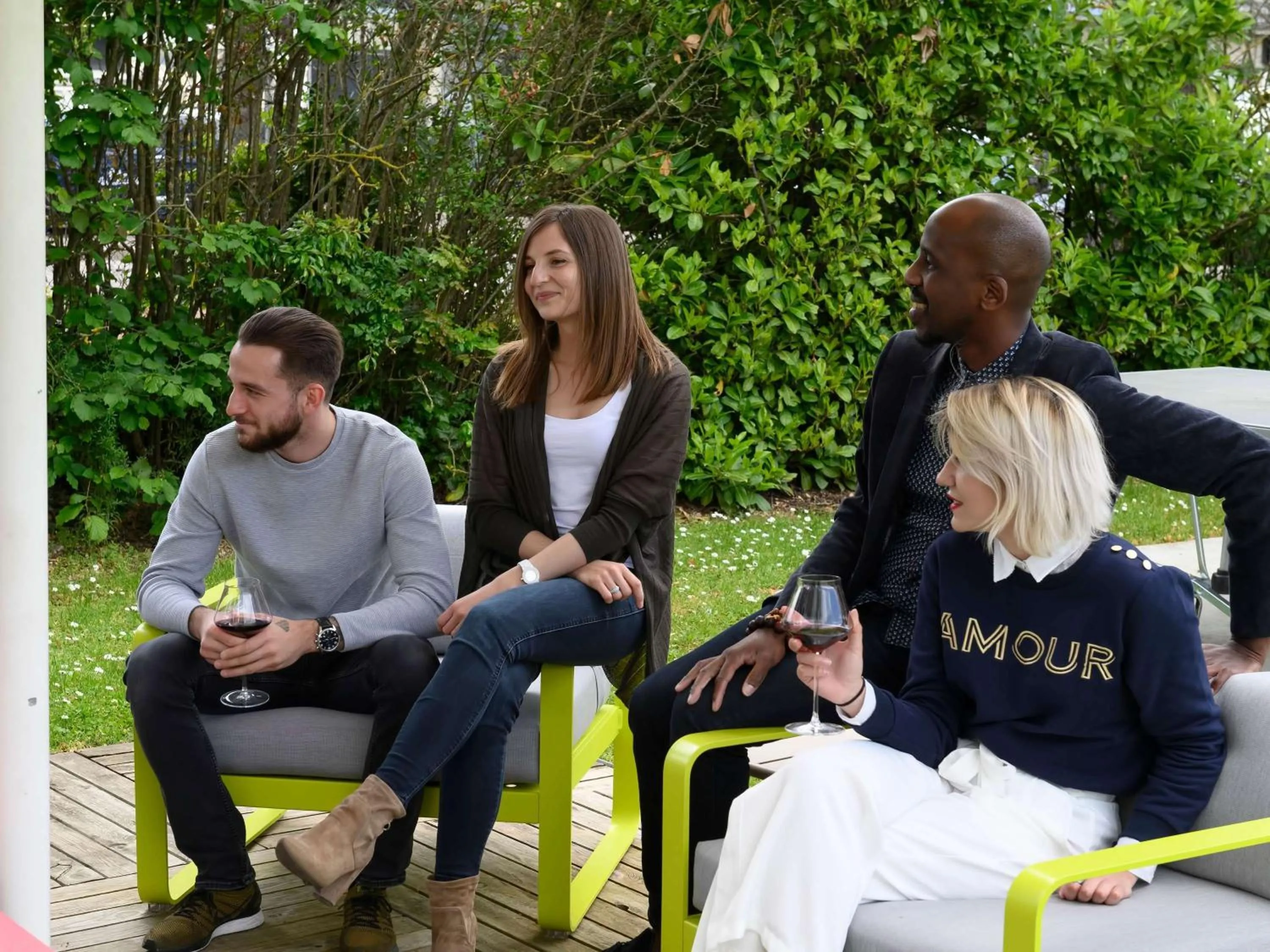 Restaurant/places to eat in Novotel Dijon Sud