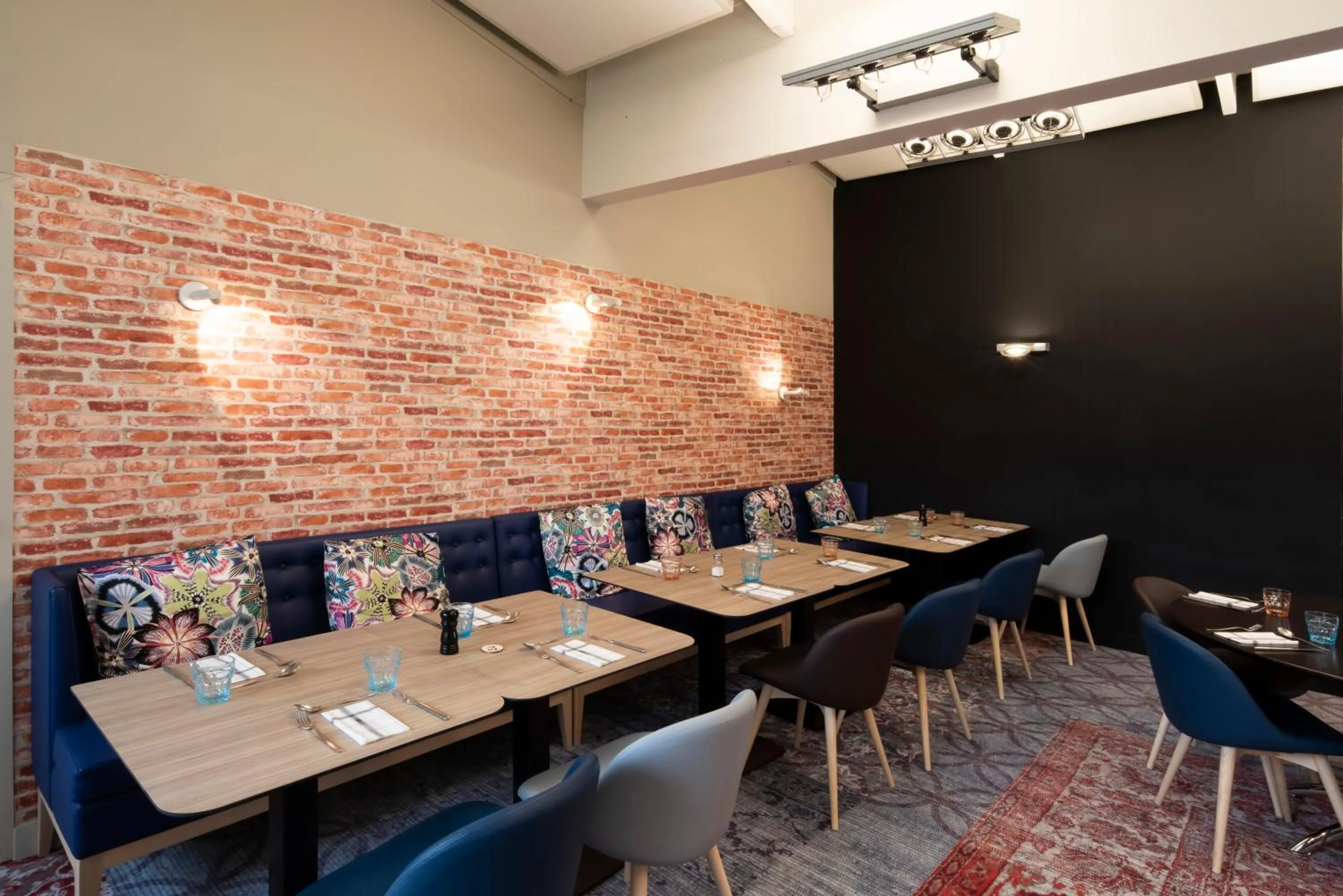 Restaurant/places to eat in Novotel Dijon Sud