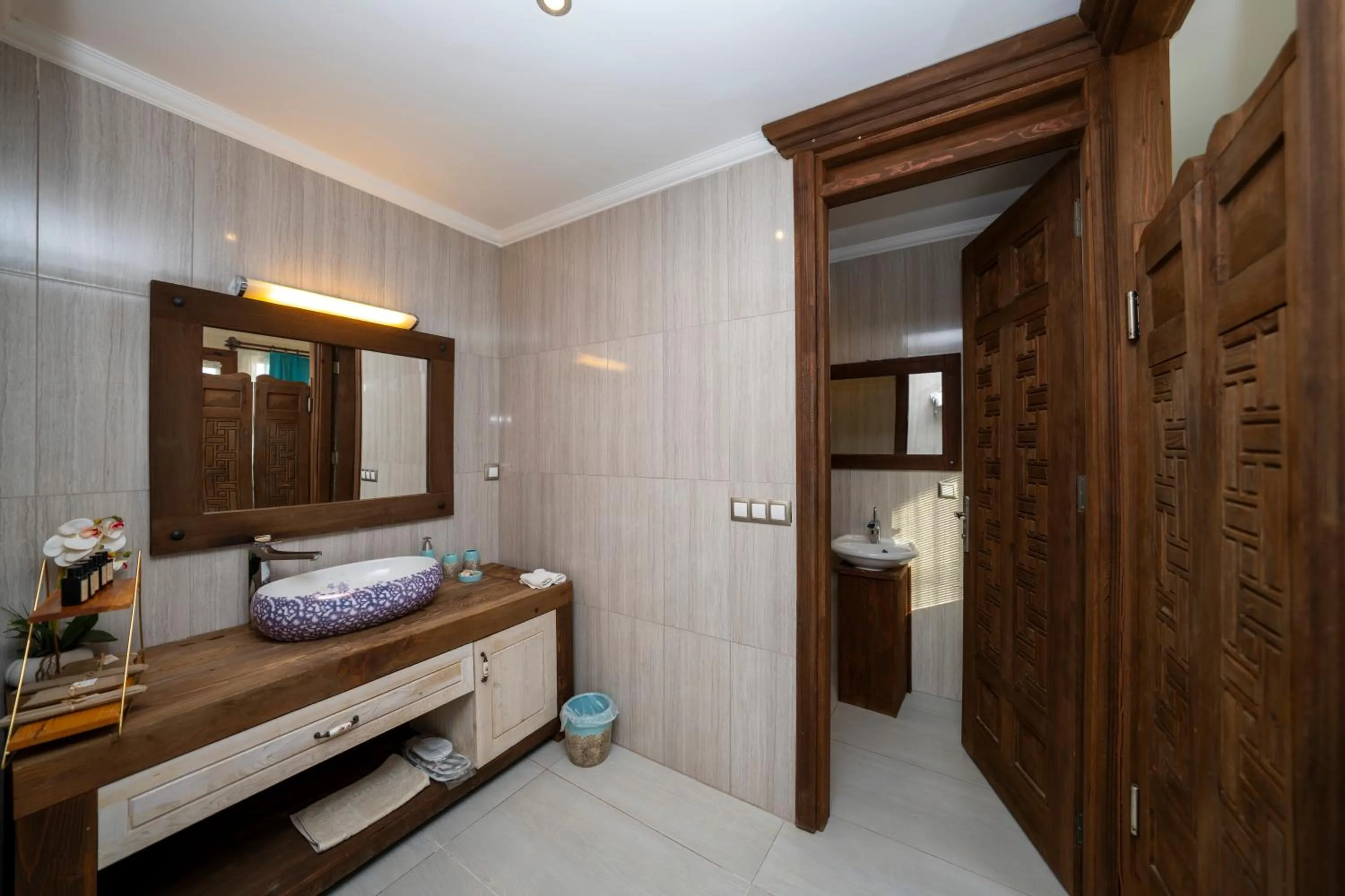Bathroom, Bed in Lissiya Hotel