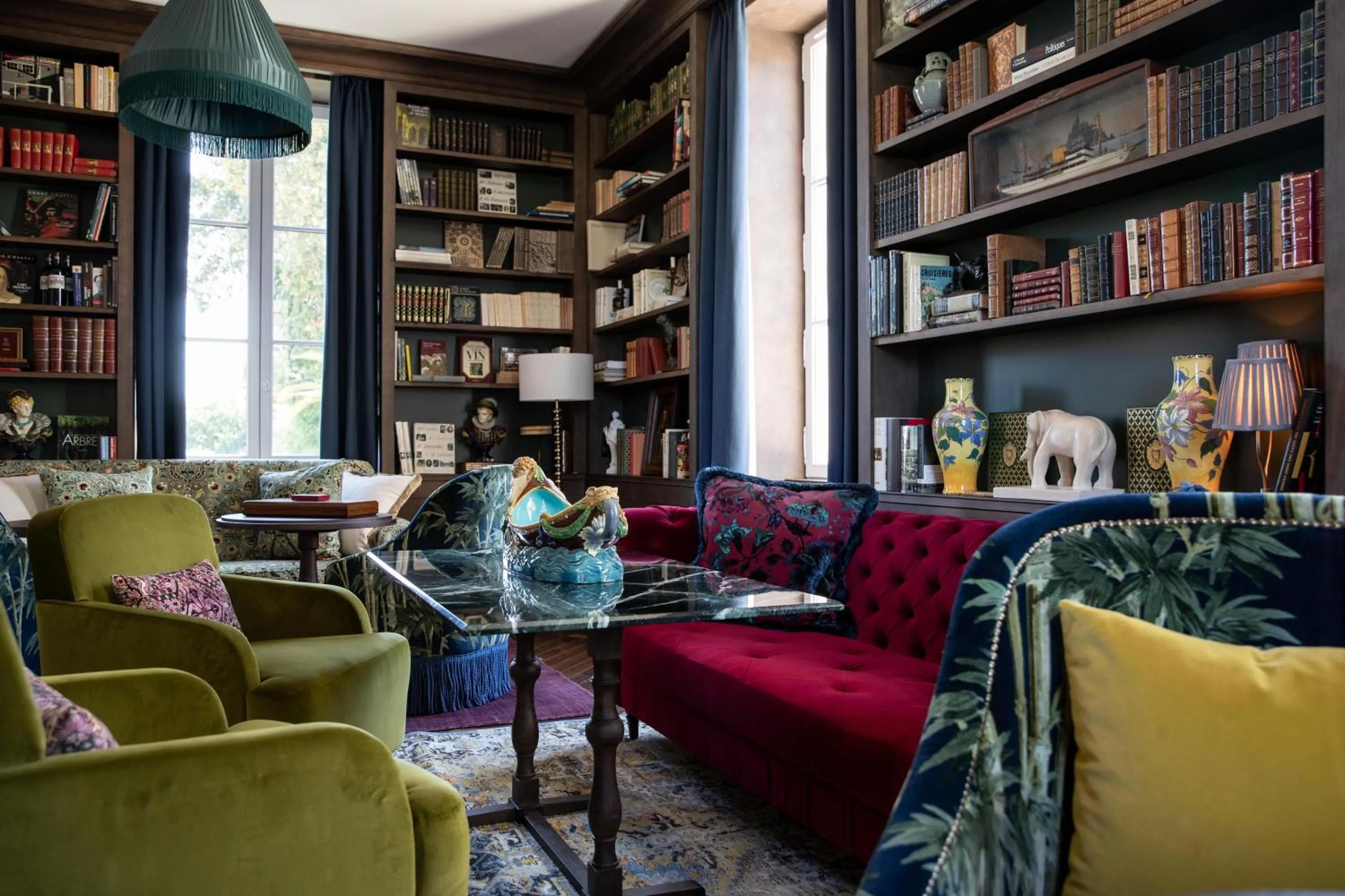 Library in La Maison d'Estournel