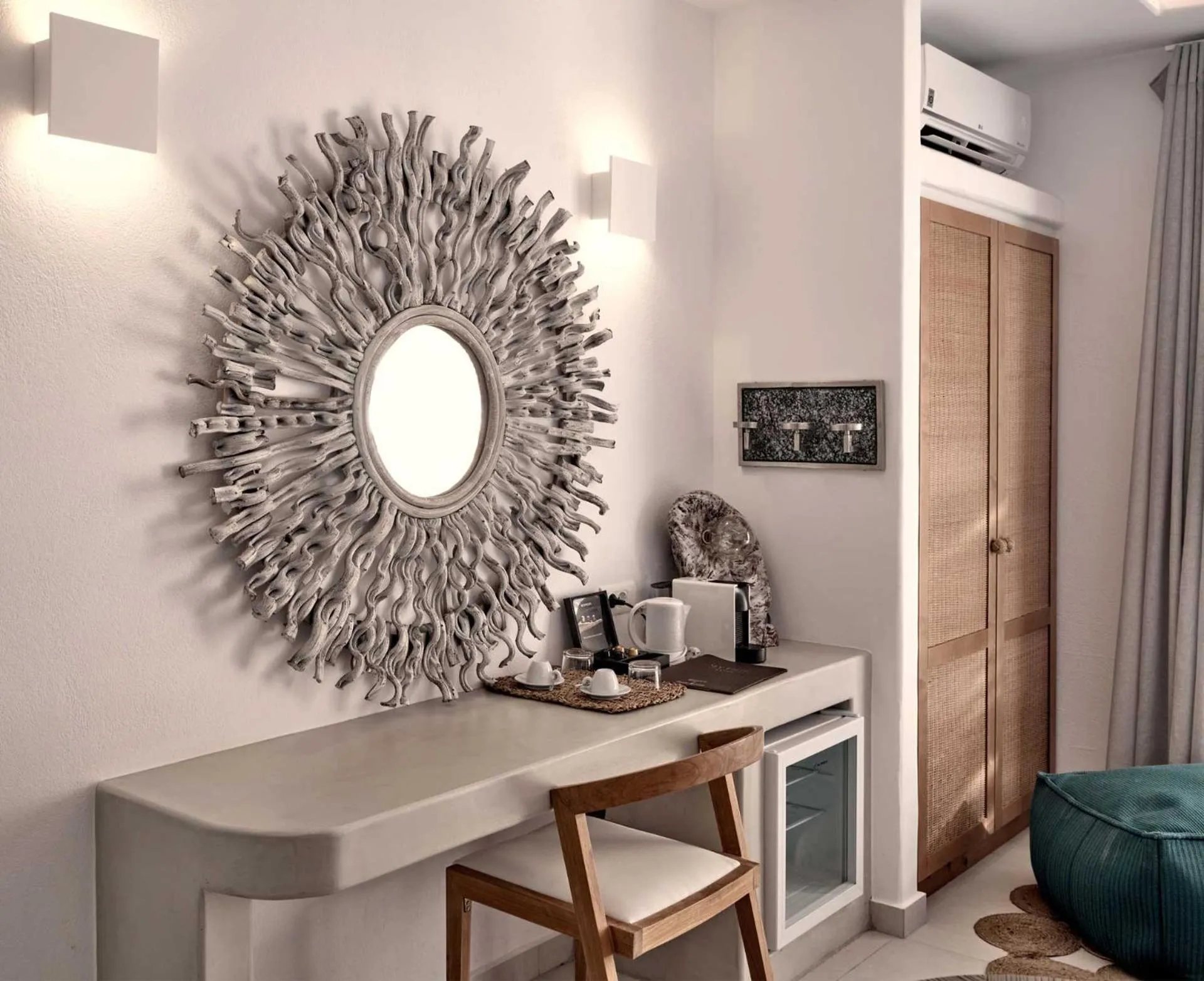 hair dresser in Mythic Paros , Adults Only