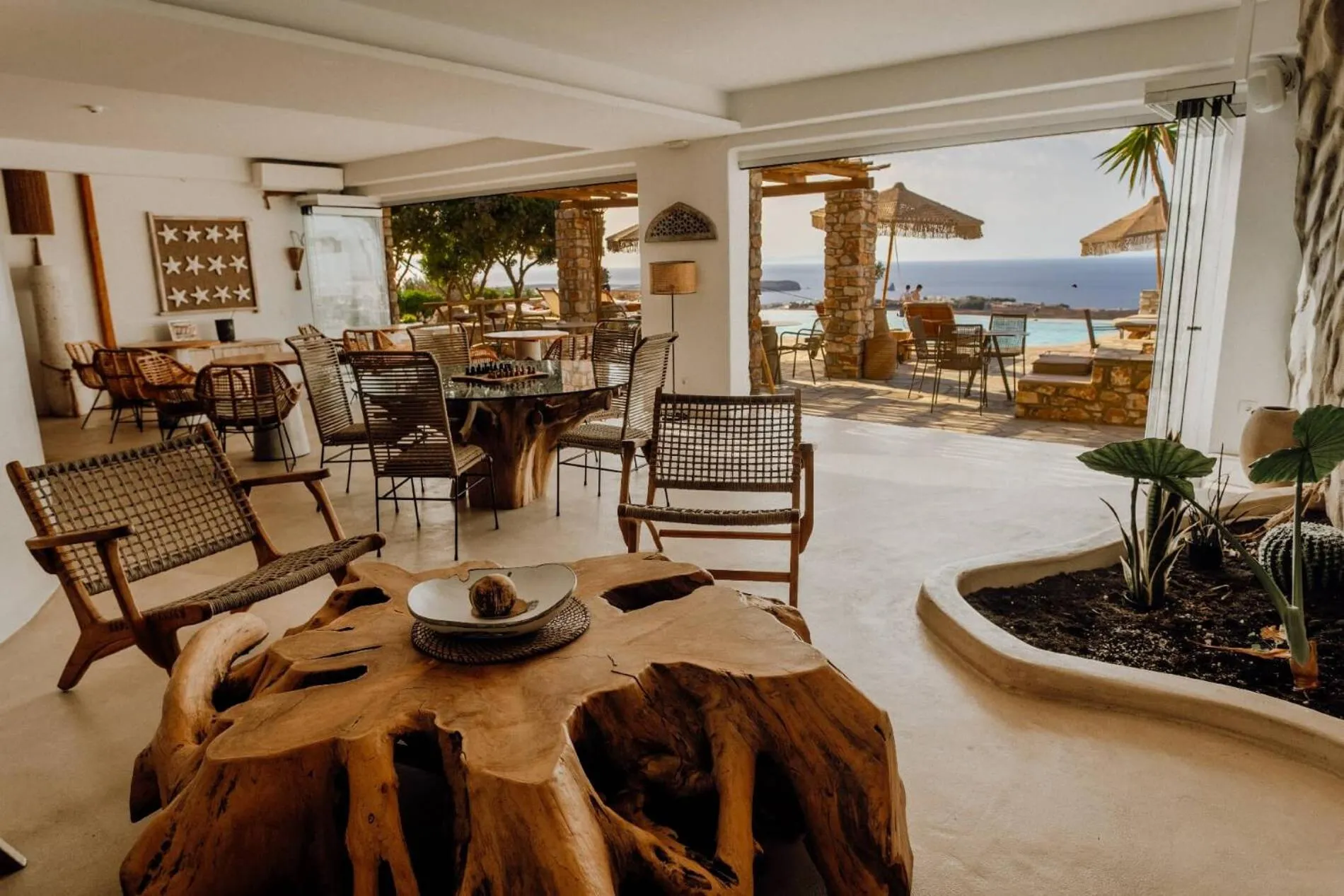 Restaurant/places to eat in Mythic Paros , Adults Only