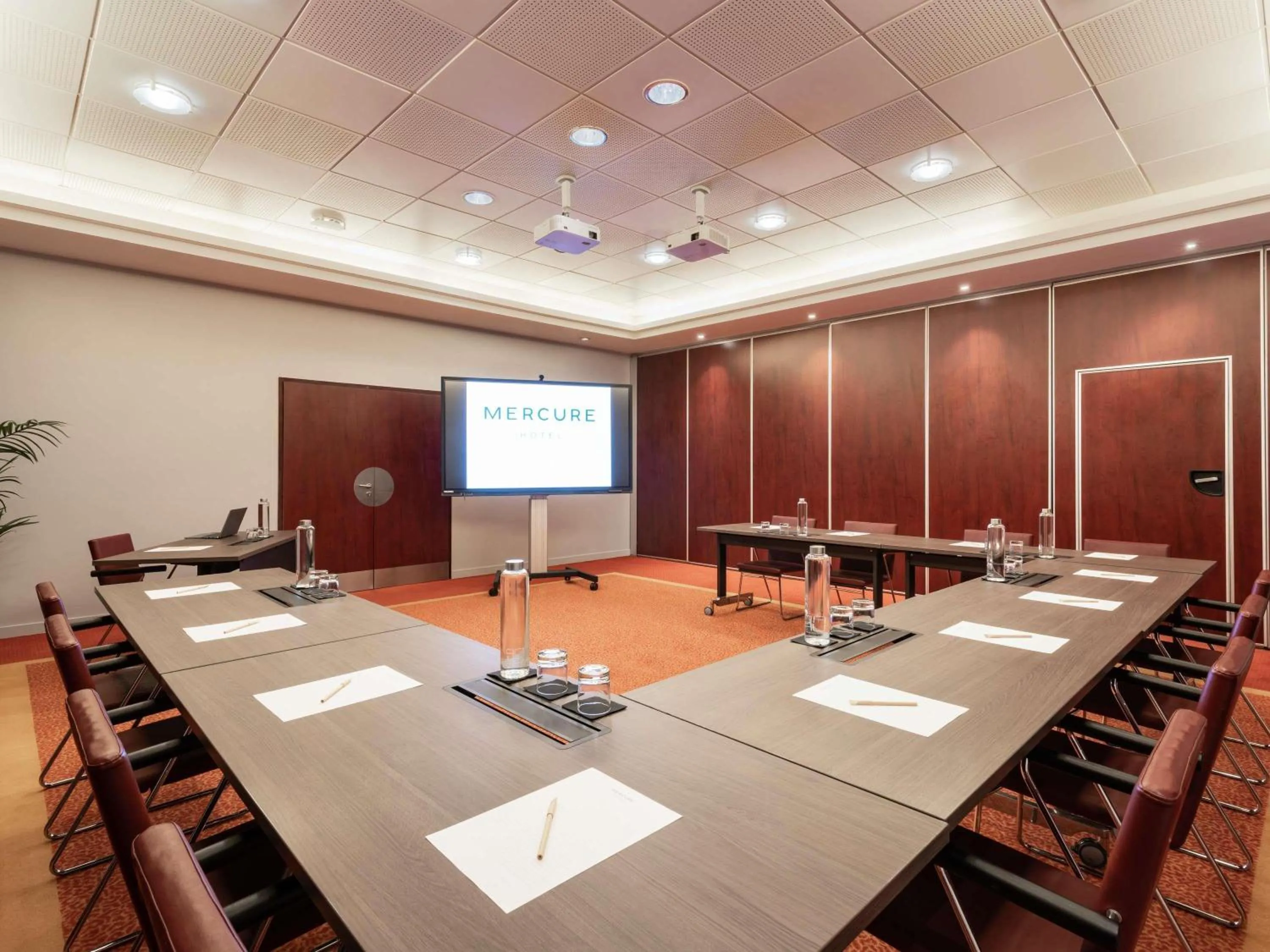 Meeting/conference room in Mercure Paris CDG Airport & Convention