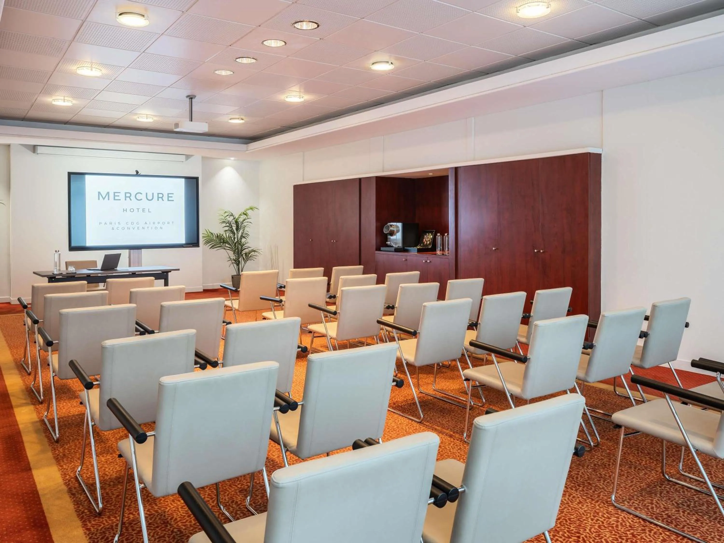 Meeting/conference room in Mercure Paris CDG Airport & Convention