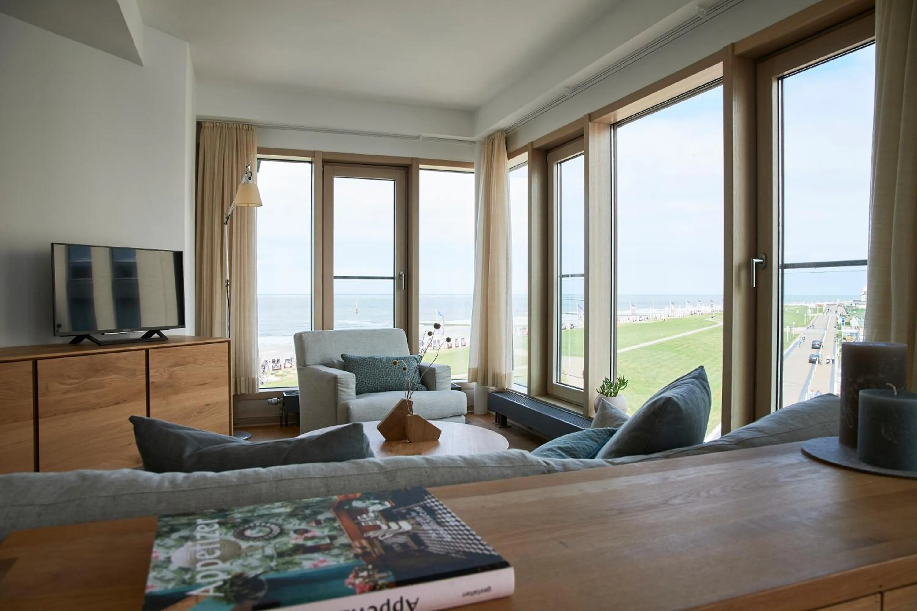 Photo of the whole room in Hotel Haus am Meer