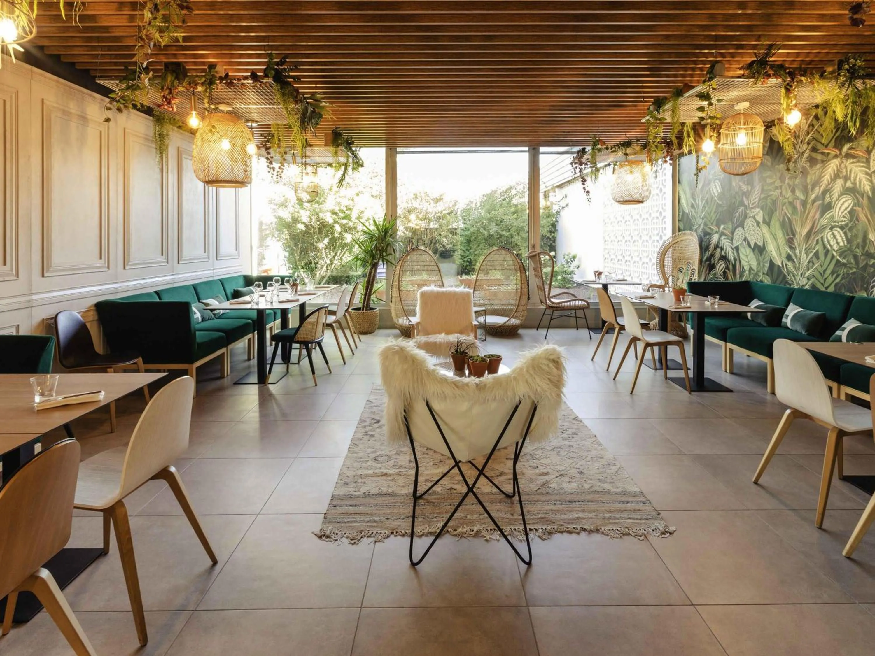 Restaurant/places to eat in Novotel Nancy