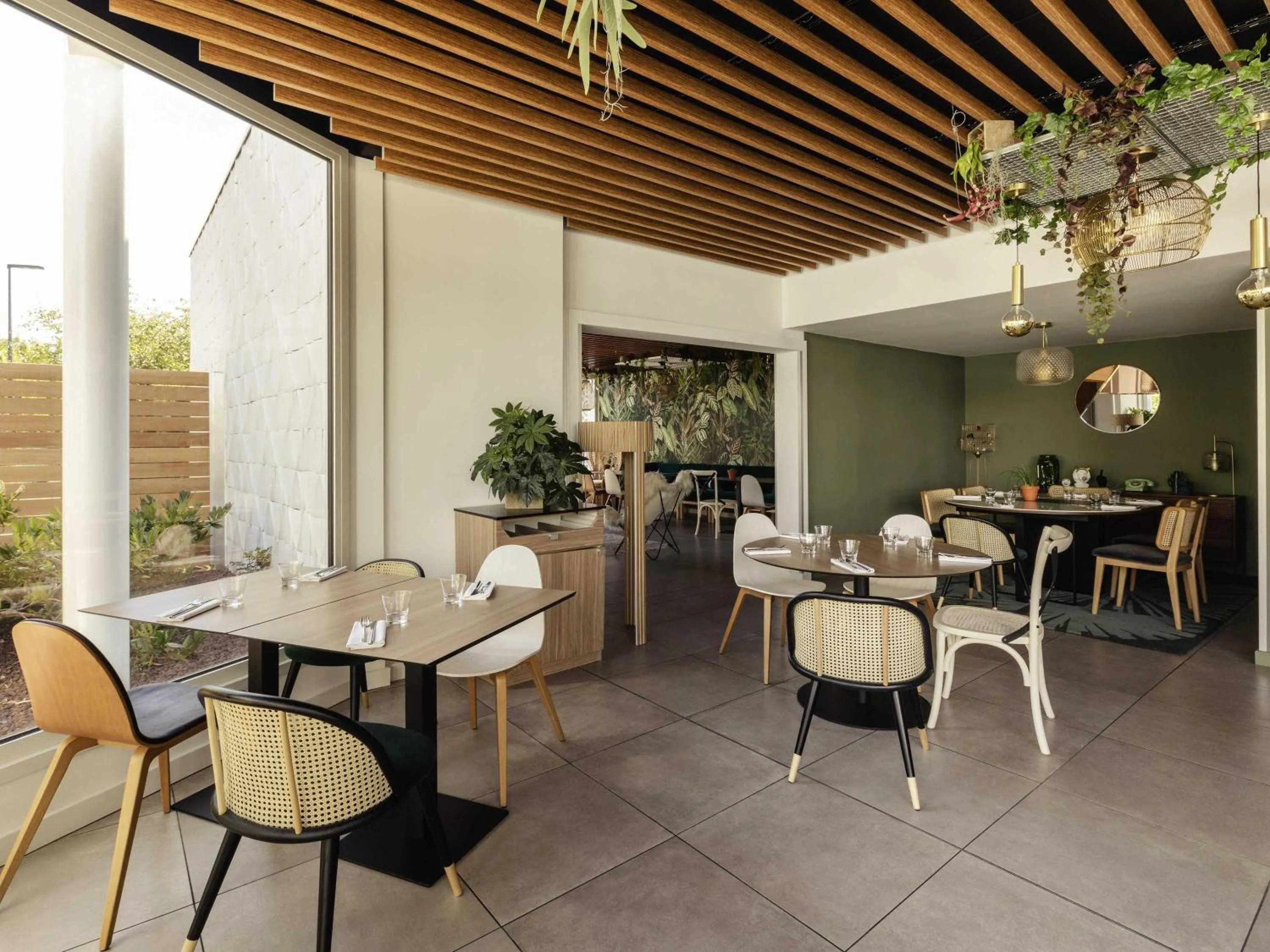 Restaurant/places to eat in Novotel Nancy