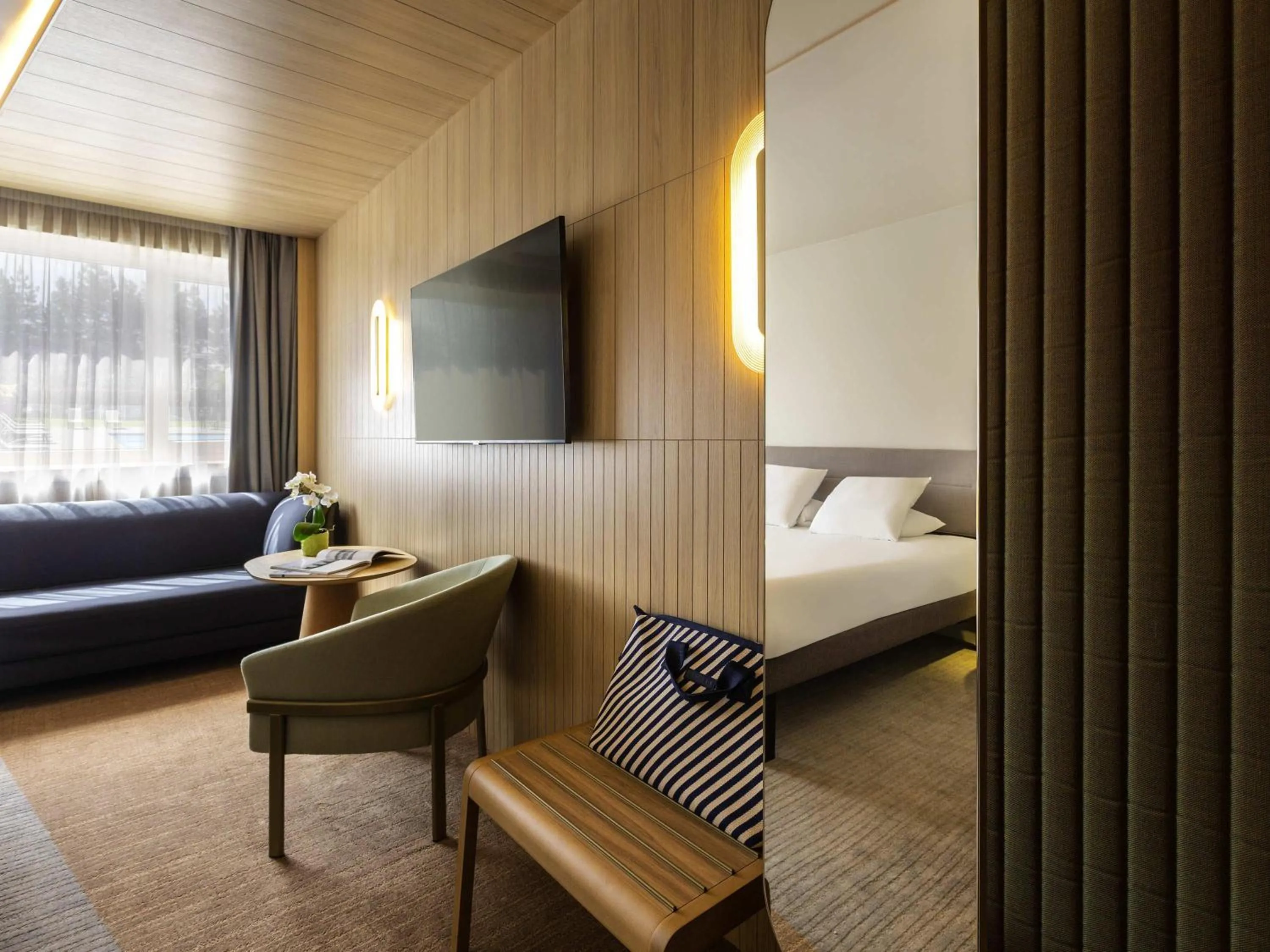 Bedroom, Bed in Novotel Nancy