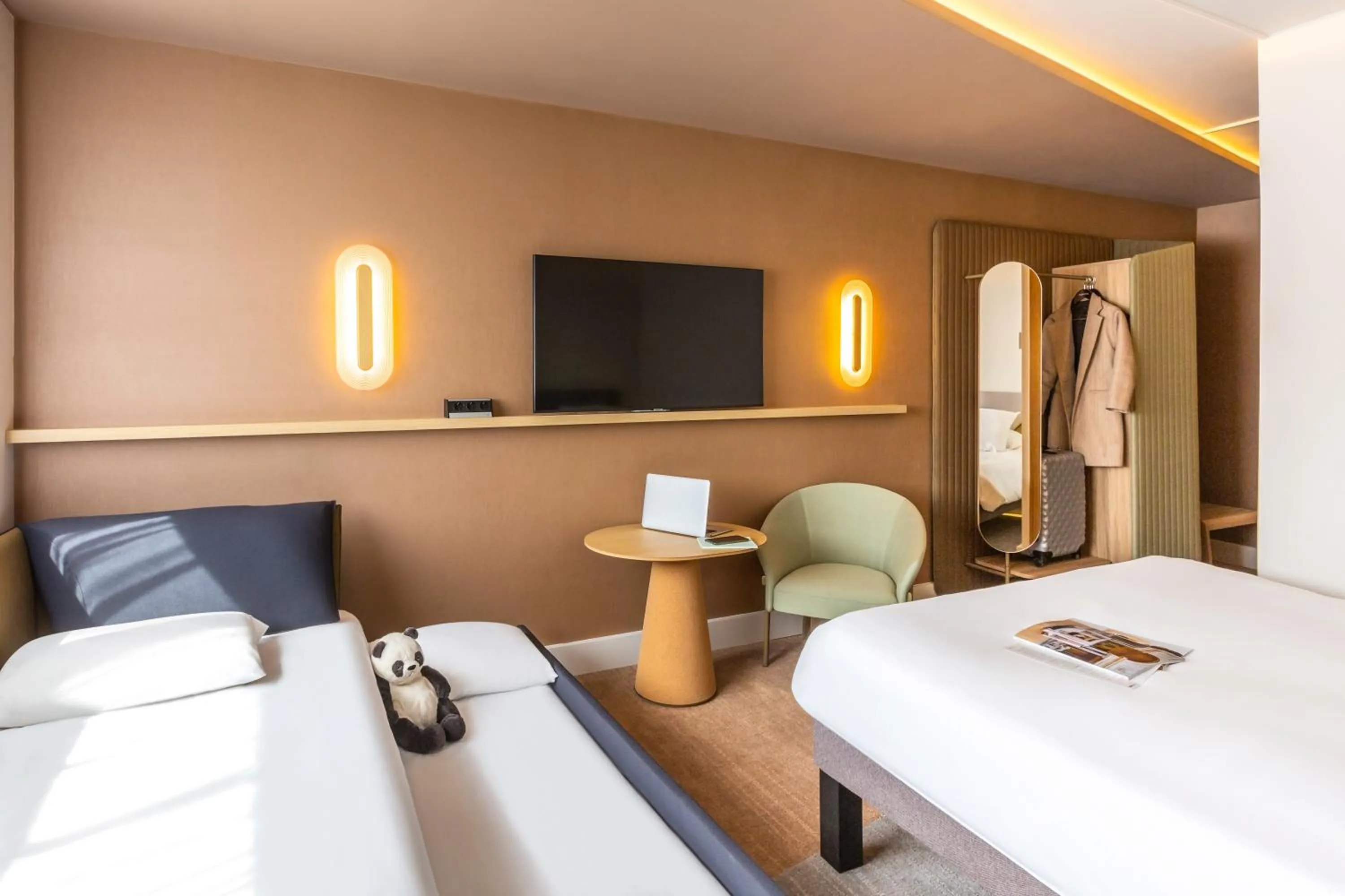 TV and multimedia, Bed in Novotel Nancy