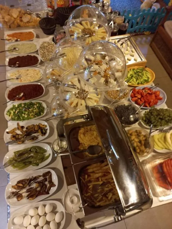 Buffet breakfast in Elly's Home