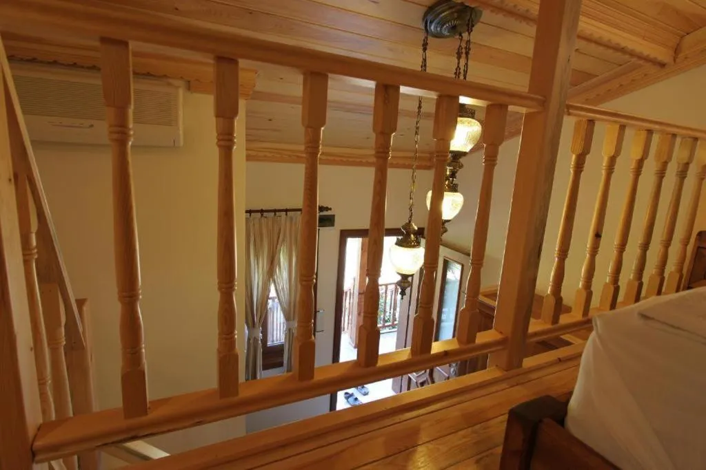 room service in Elly's Home