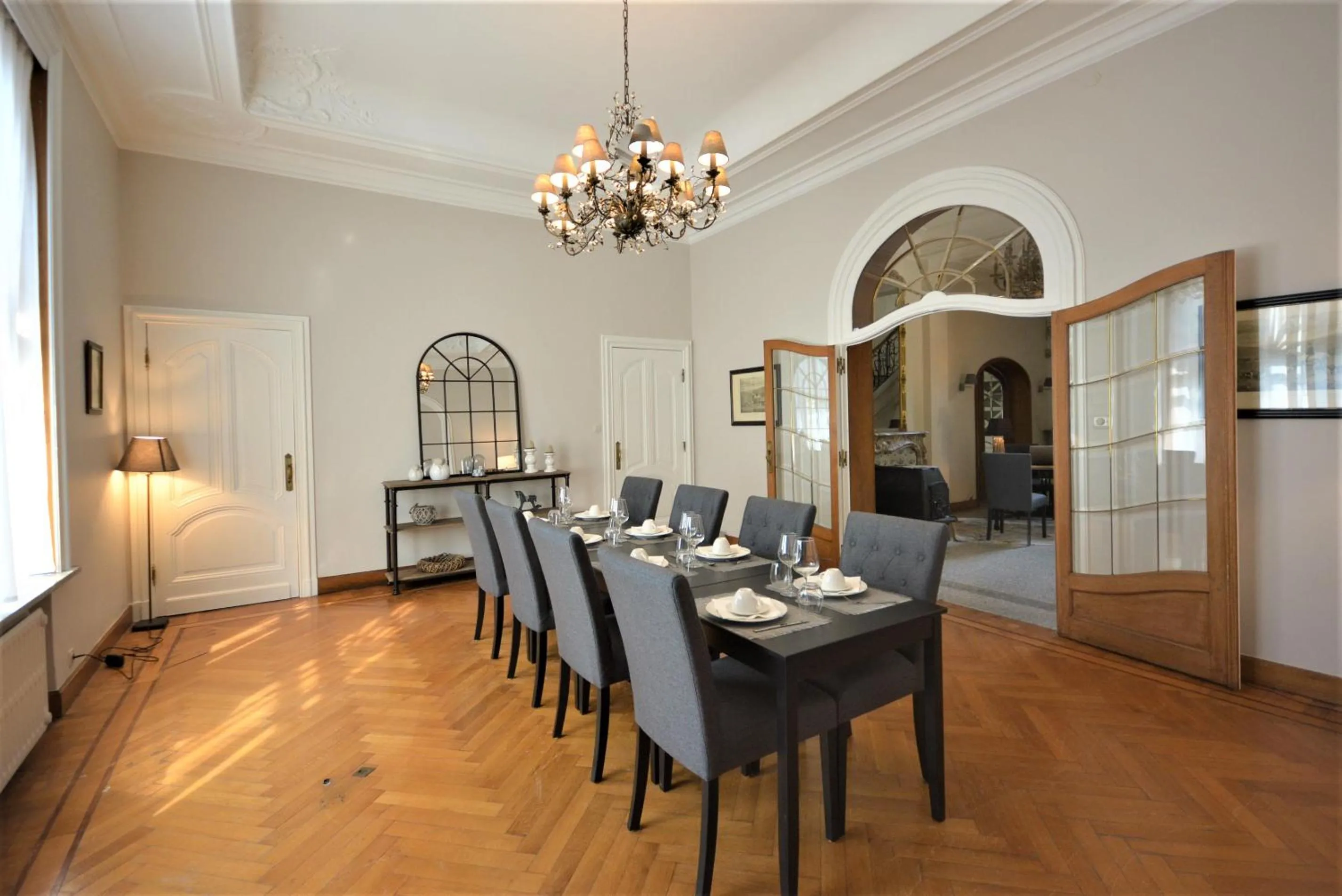 Dining area in Villa de Noailles