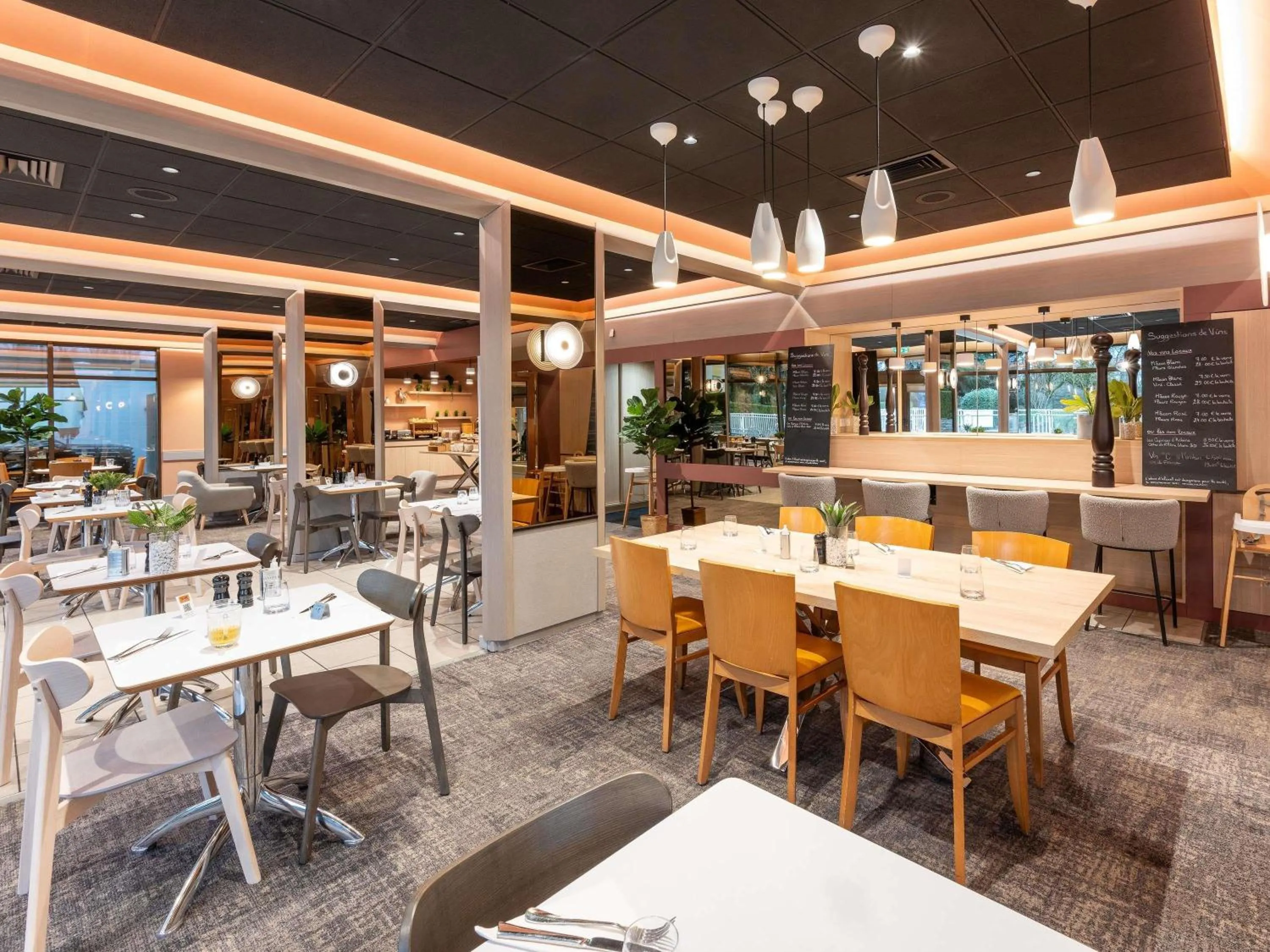 Restaurant/places to eat in Novotel Macon Nord - Porte de Bourgogne