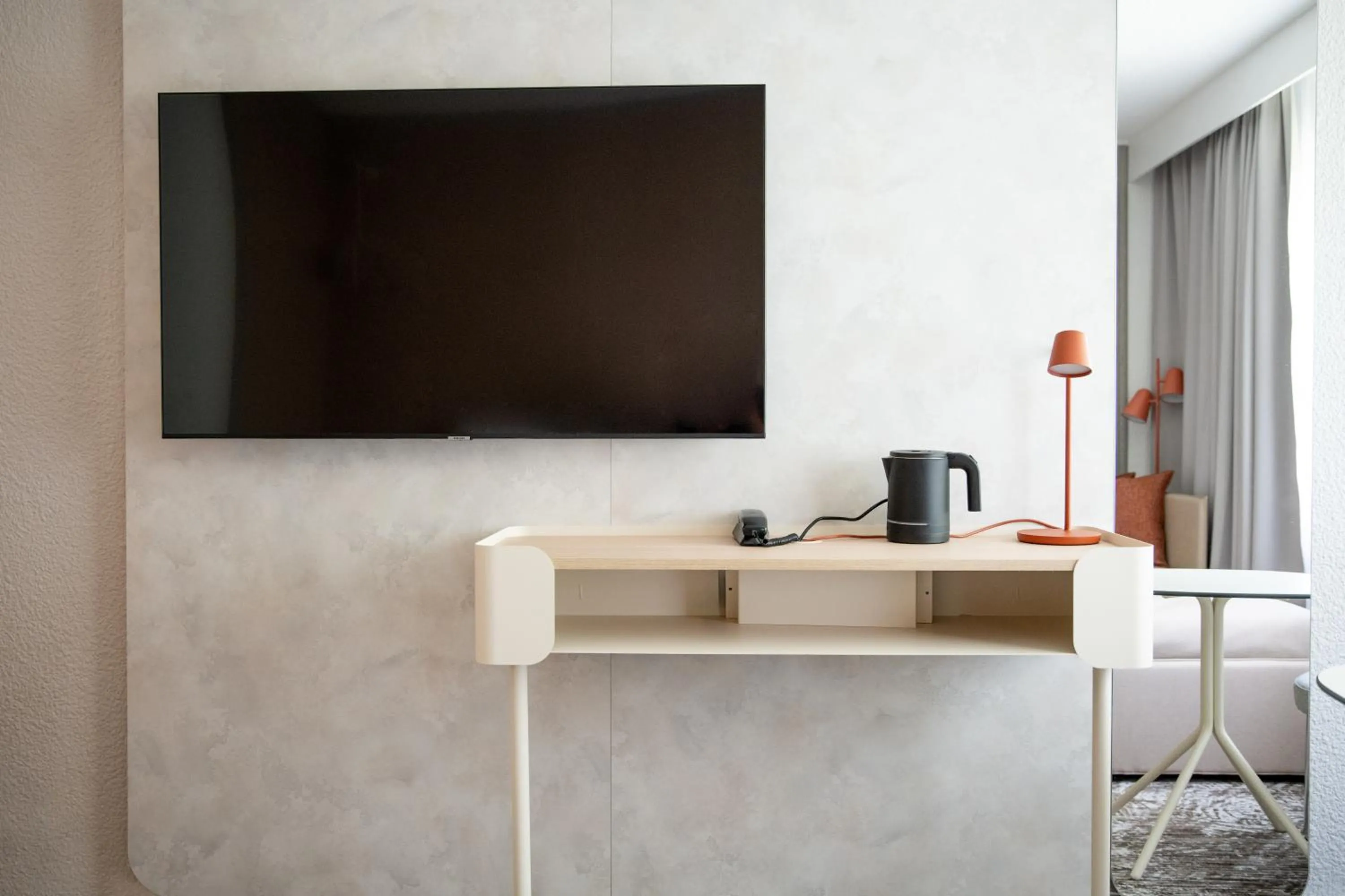 TV and multimedia in Novotel Macon Nord - Porte de Bourgogne