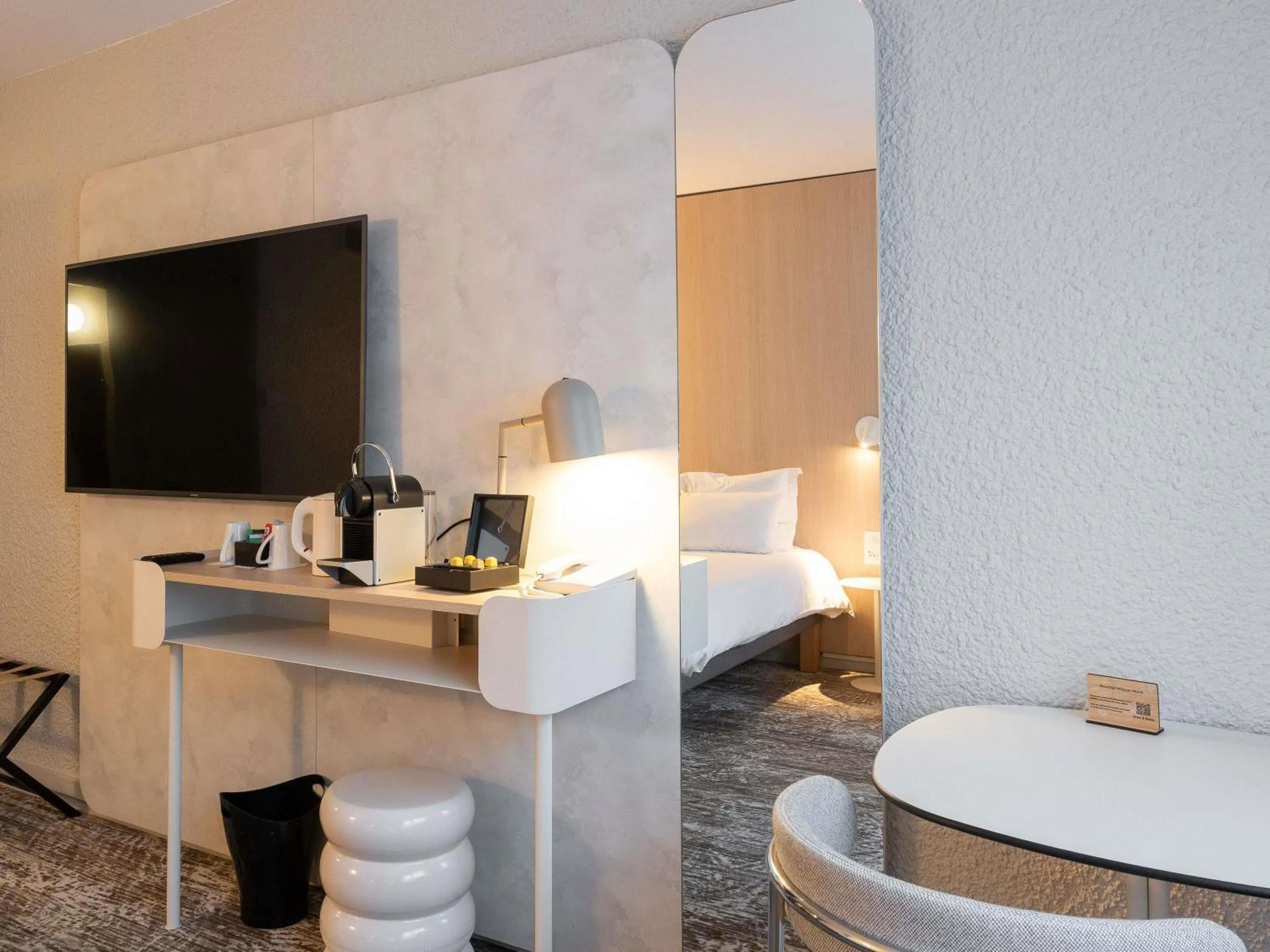 Bedroom in Novotel Macon Nord - Porte de Bourgogne