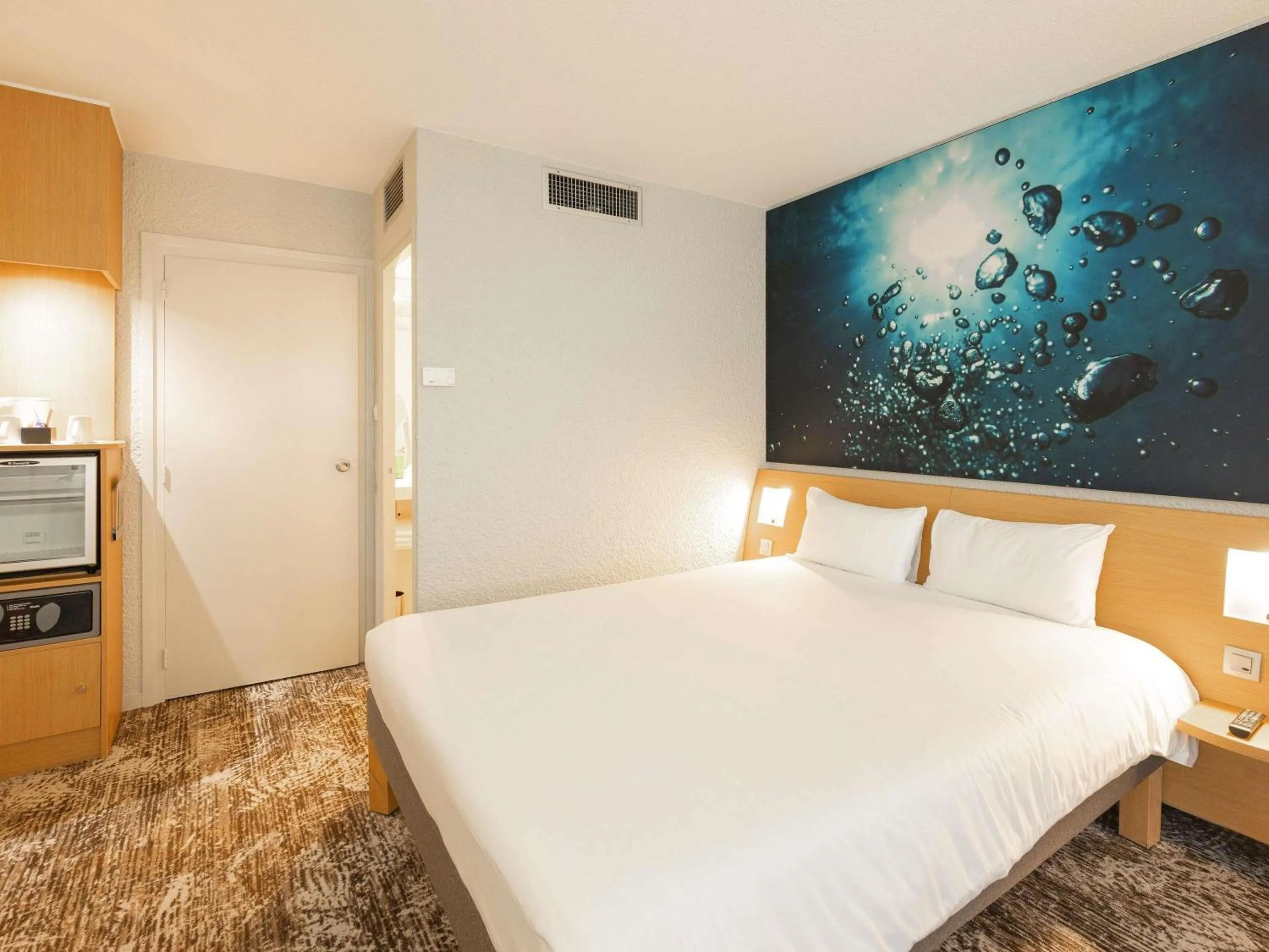 Bedroom, Bed in Novotel Macon Nord - Porte de Bourgogne