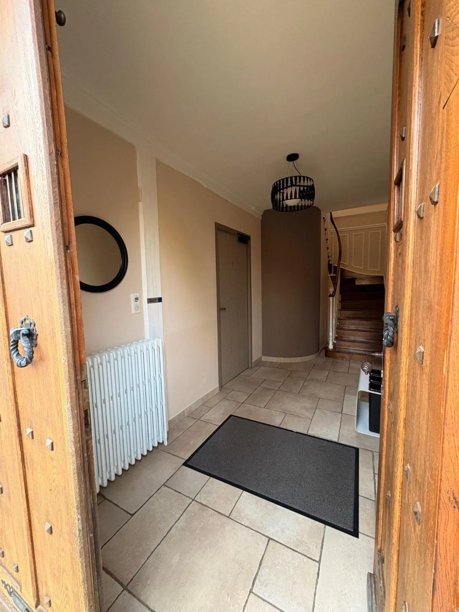 Property building in Hôtel La Vinaigrerie LOGIS