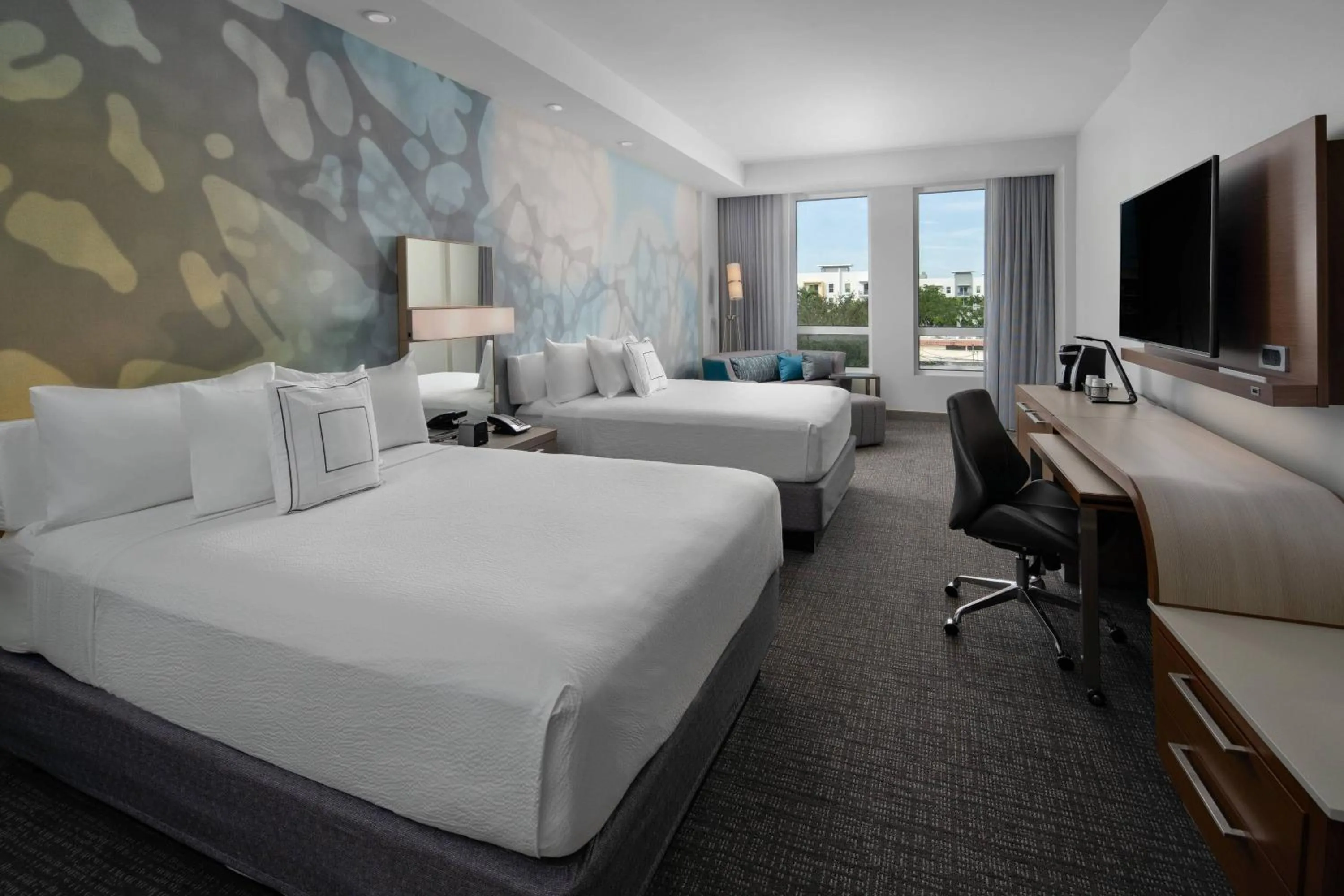Photo of the whole room, Bed in Courtyard by Marriott Delray Beach