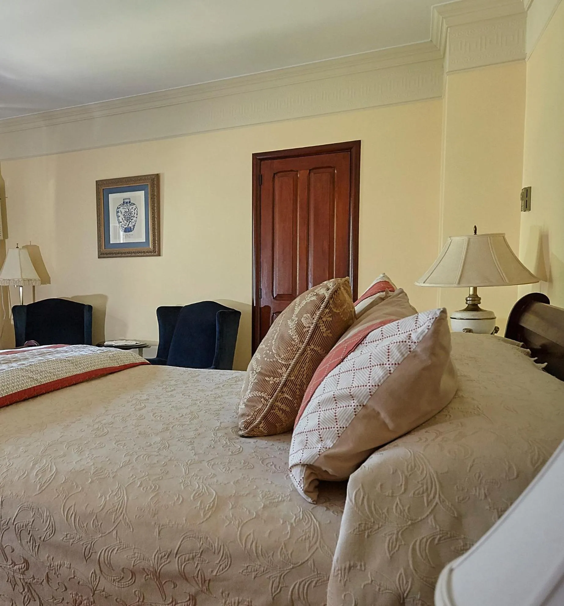 Victoria's Historic Inn