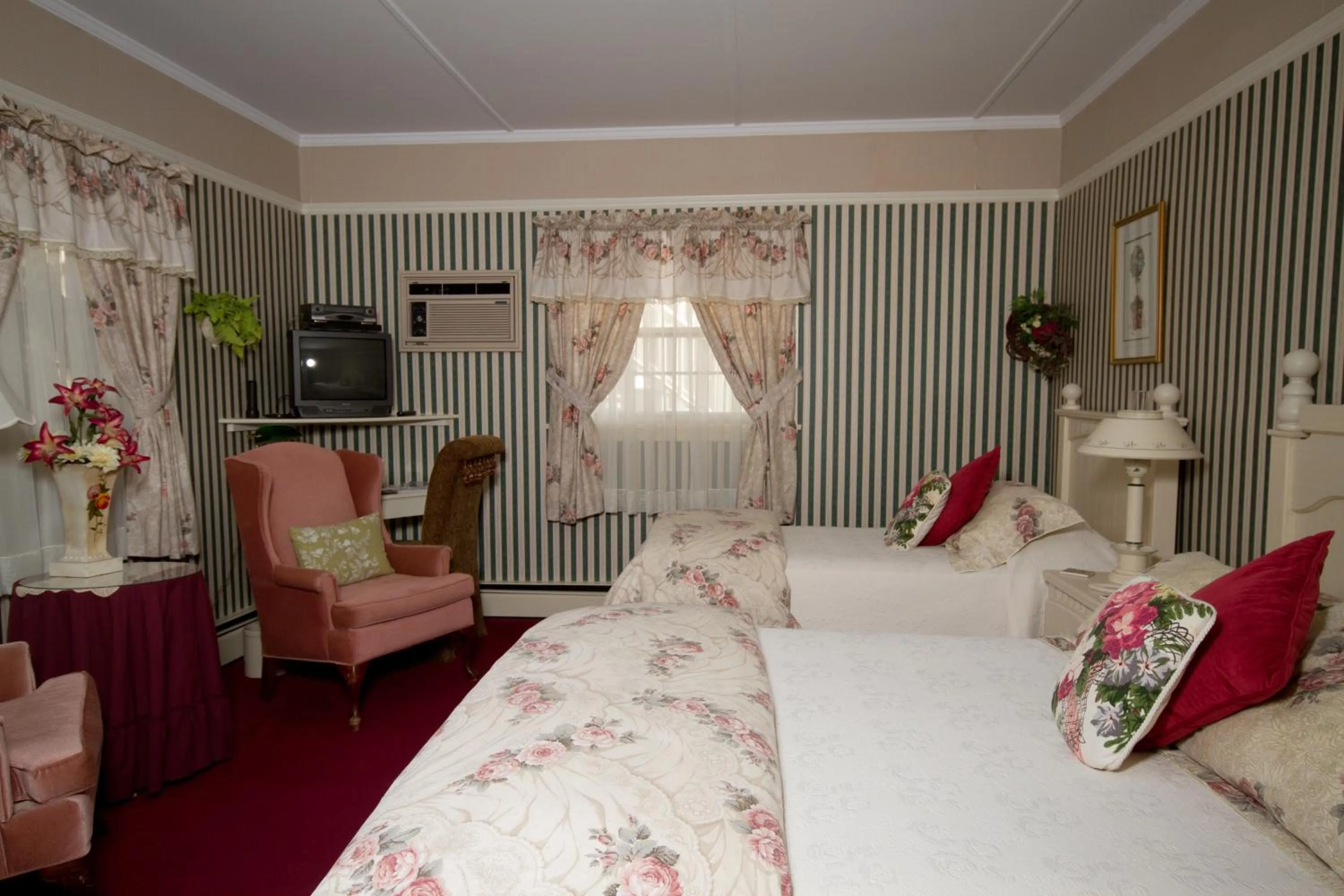 Decorative detail in Victoria's Historic Inn