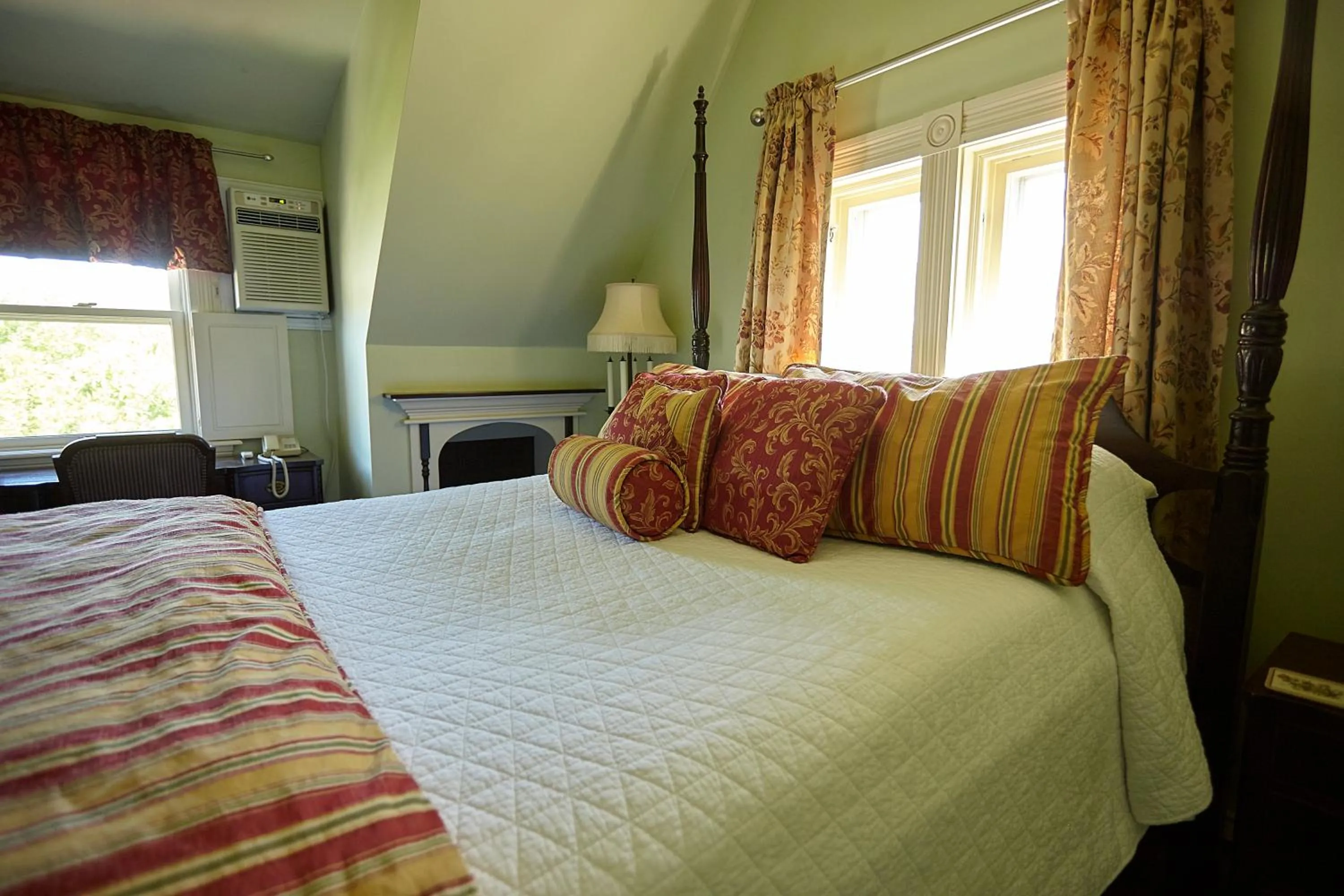 Victoria's Historic Inn