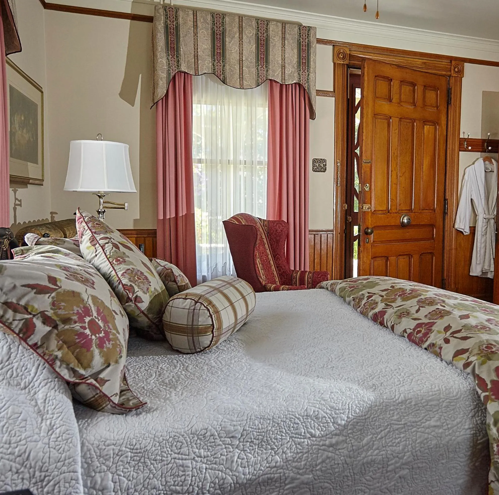 Victoria's Historic Inn