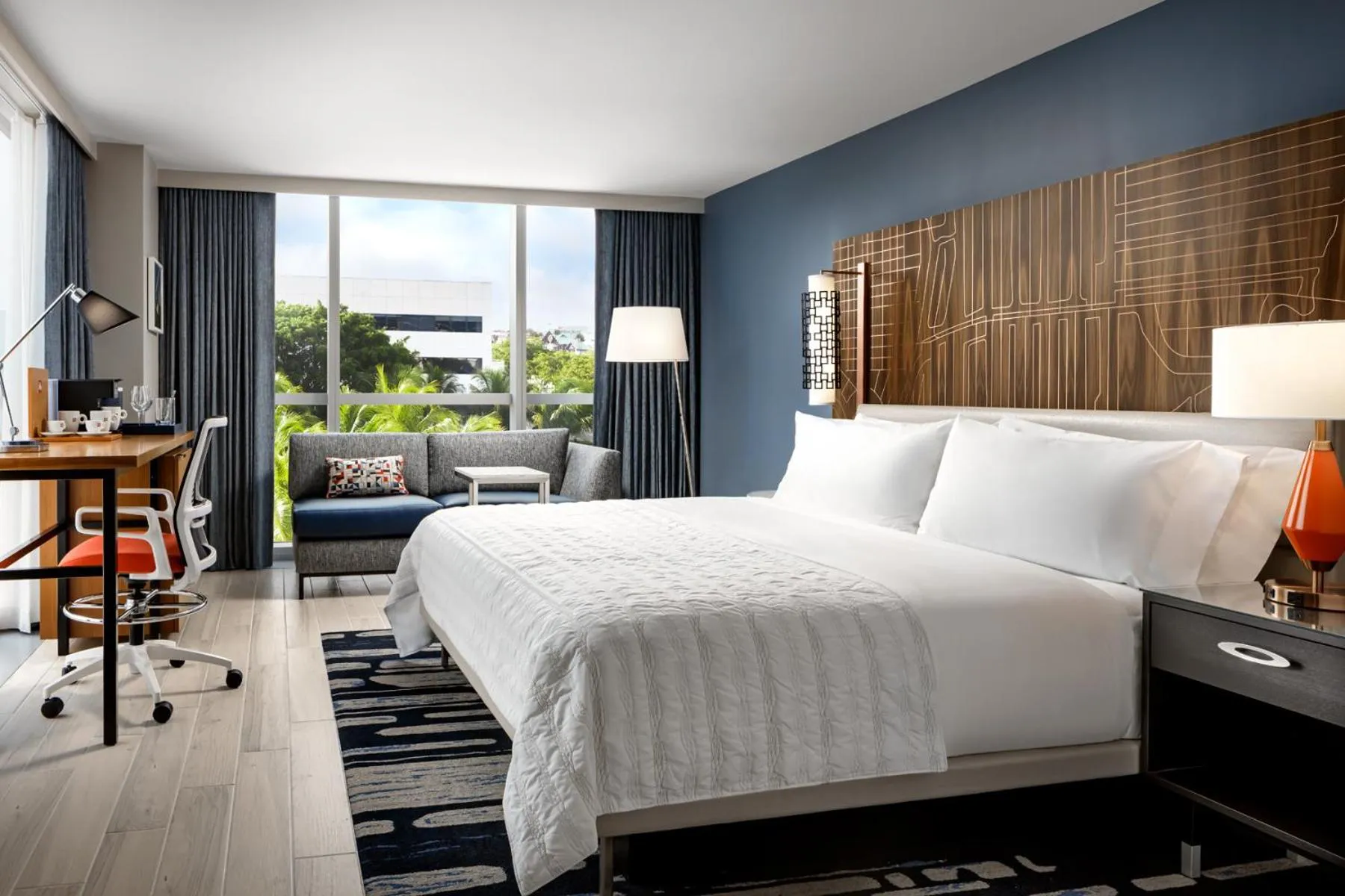 Bed in Le Meridien Dania Beach at Fort Lauderdale Airport