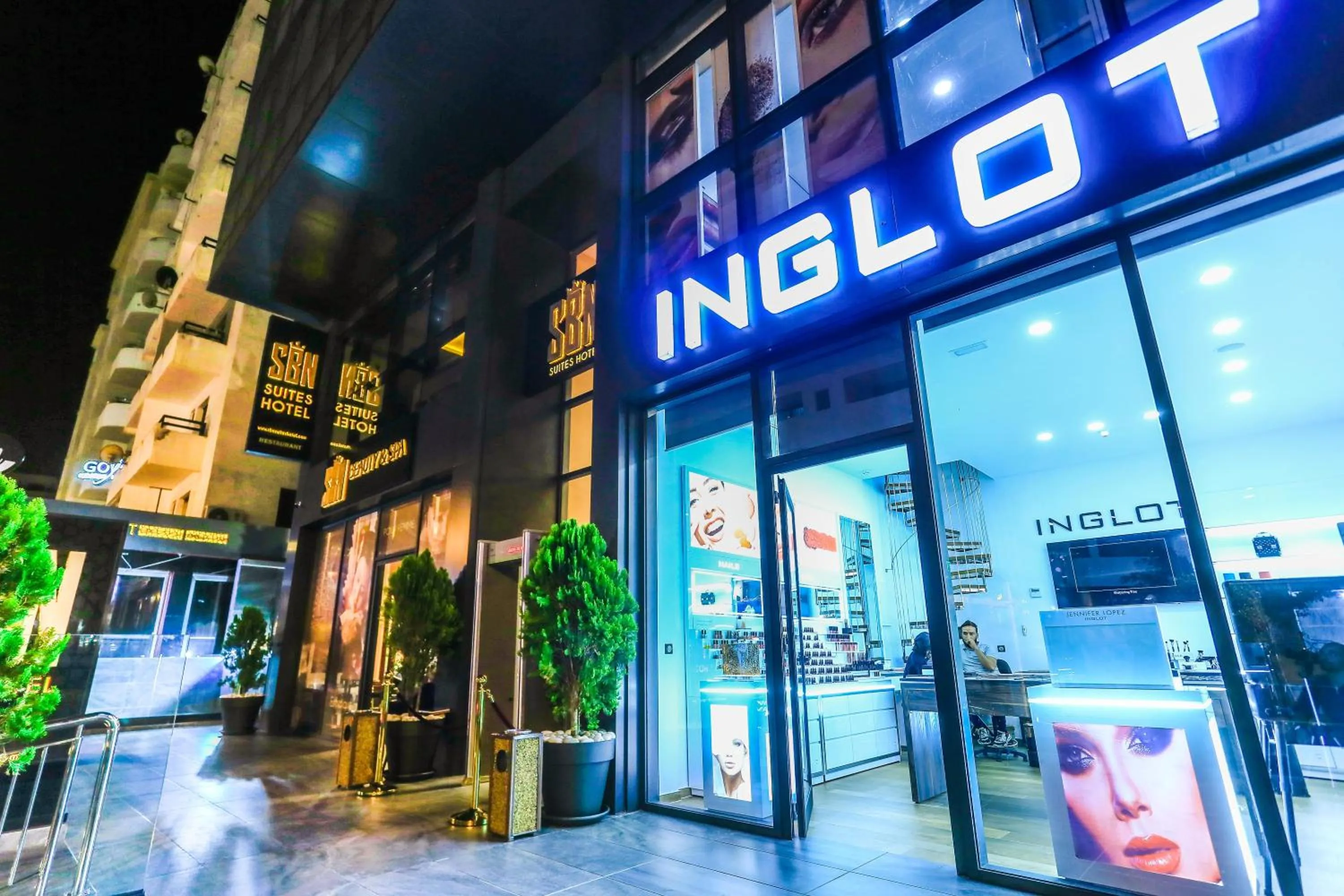 Property building in SBN Suite Hôtel