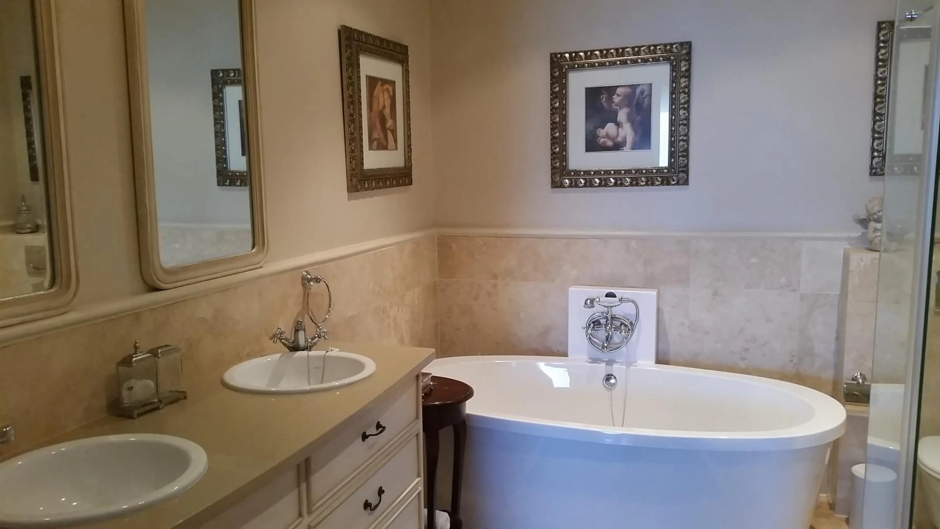 Bathroom in Mt Bijoux Preferred Accommodation