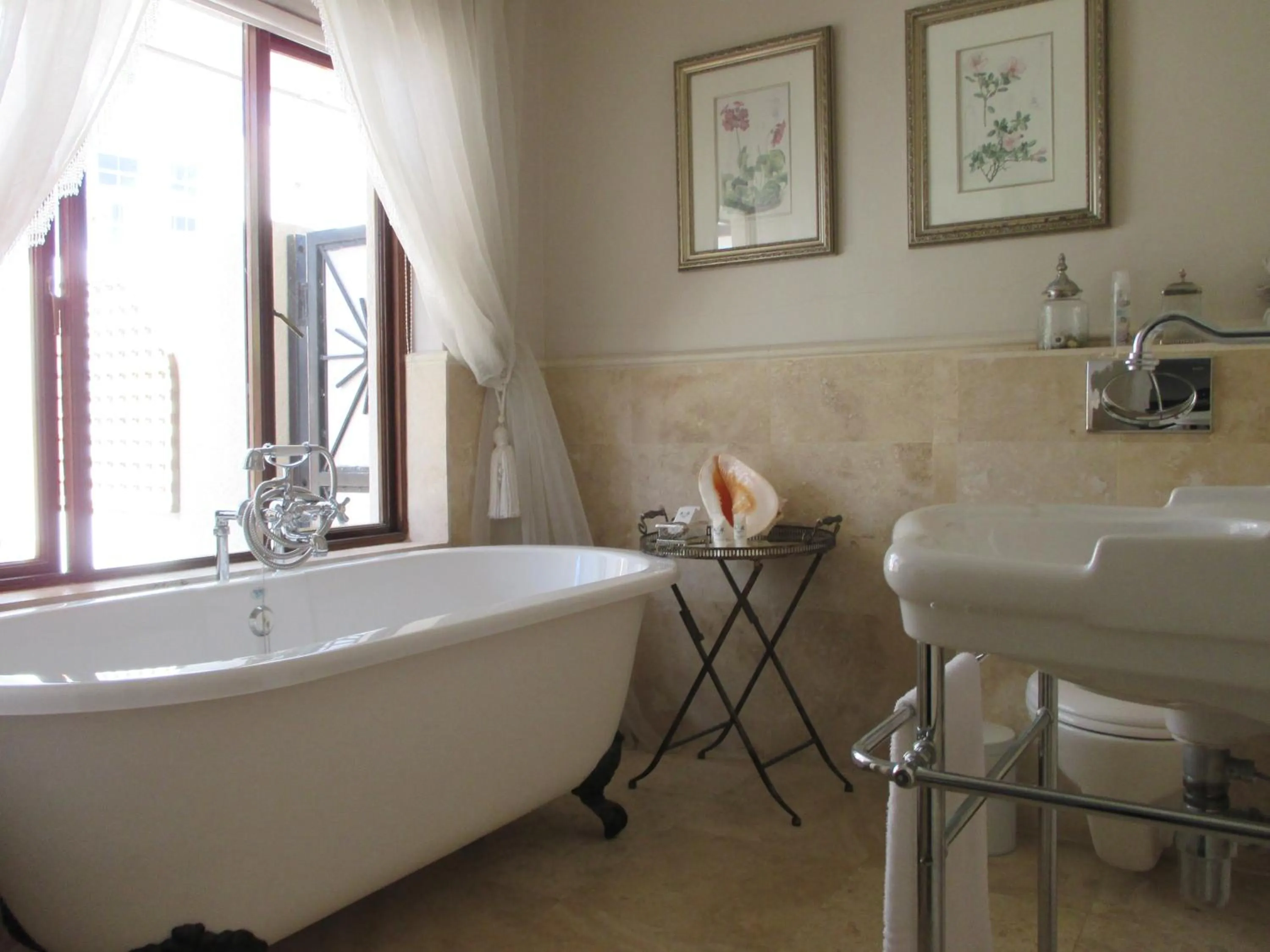 Day in Mt Bijoux Preferred Accommodation