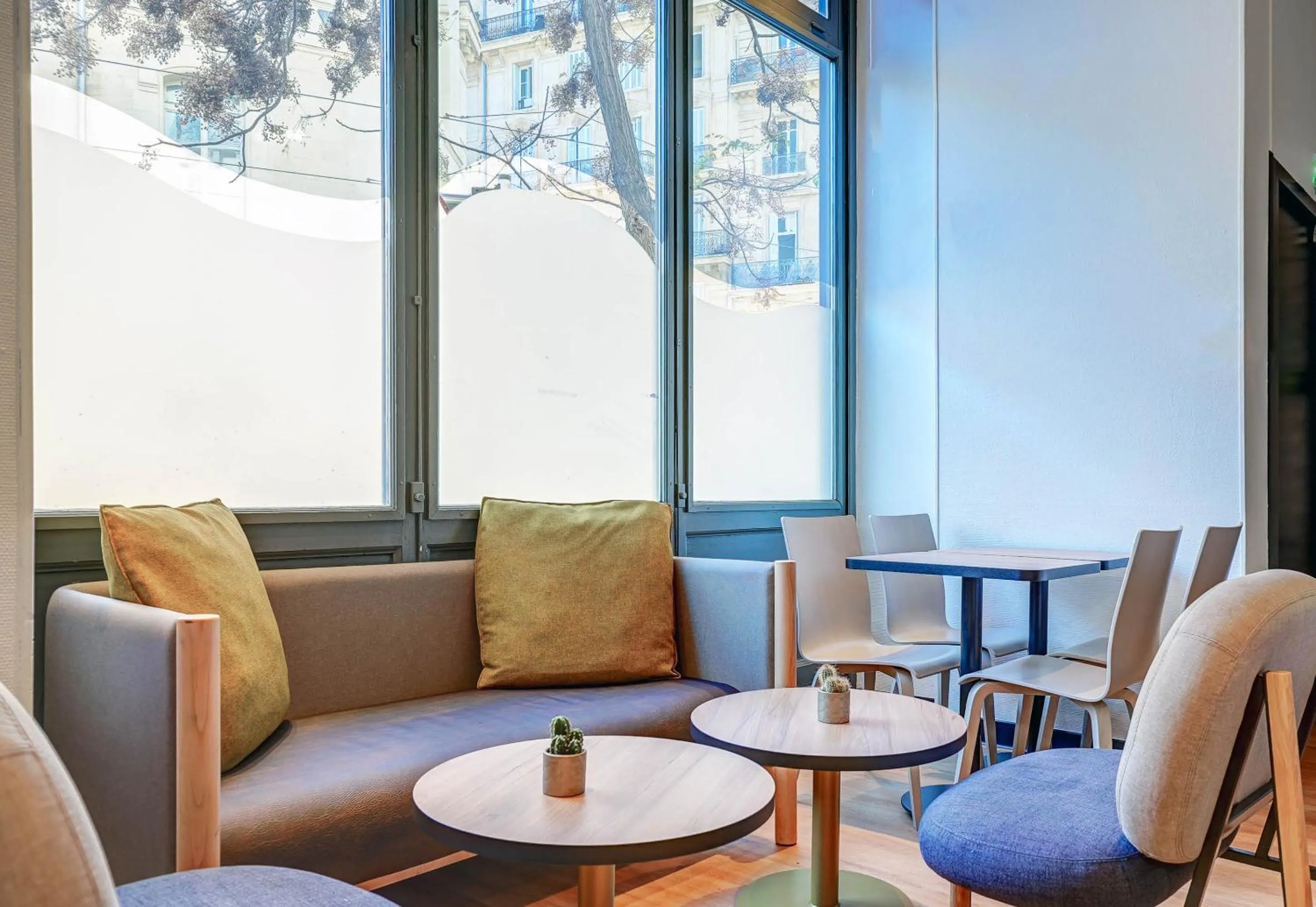 Lobby or reception in B&B HOTEL Marseille Centre Vieux Port