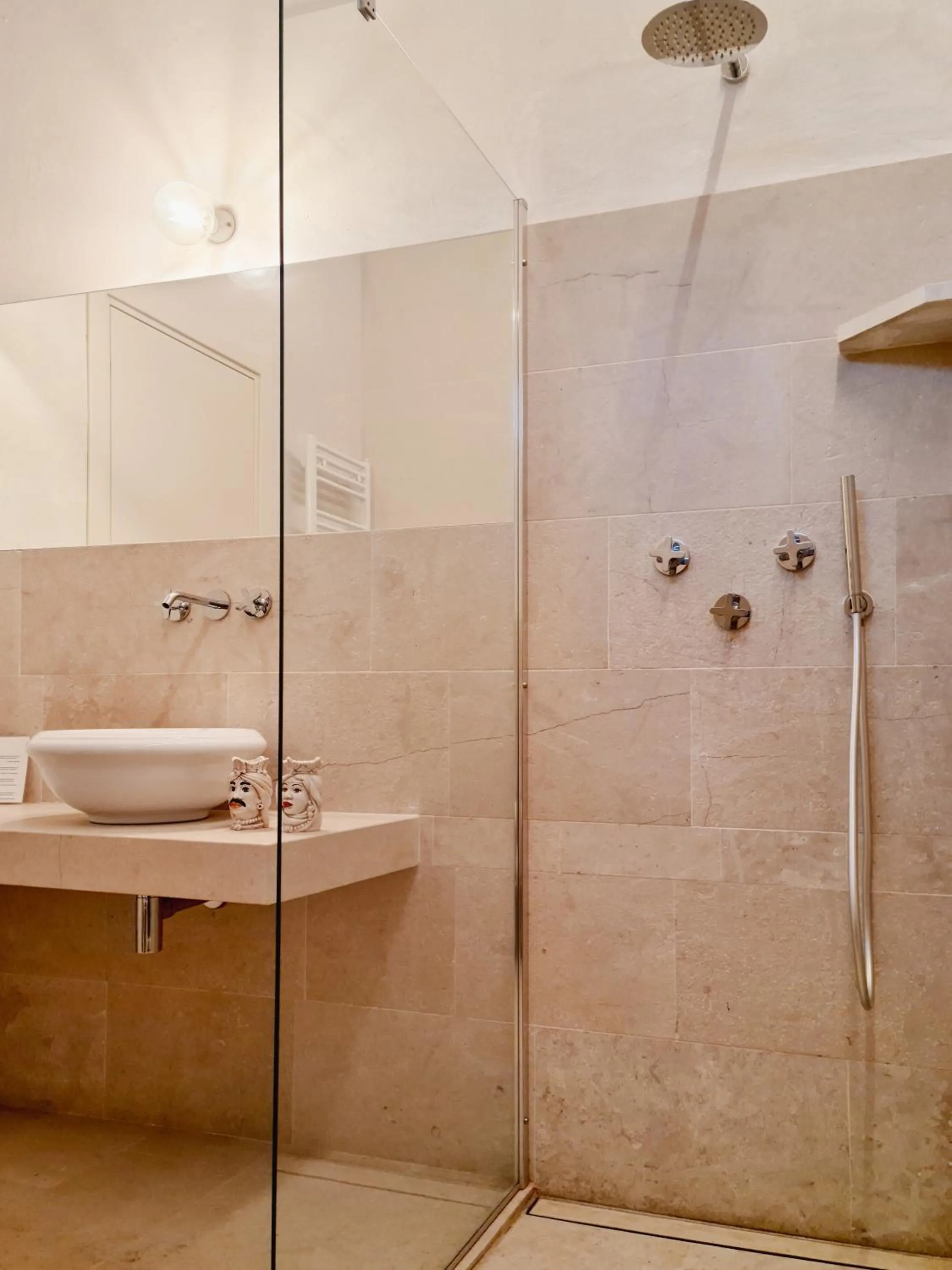 Shower in Relais Terre di Romanello