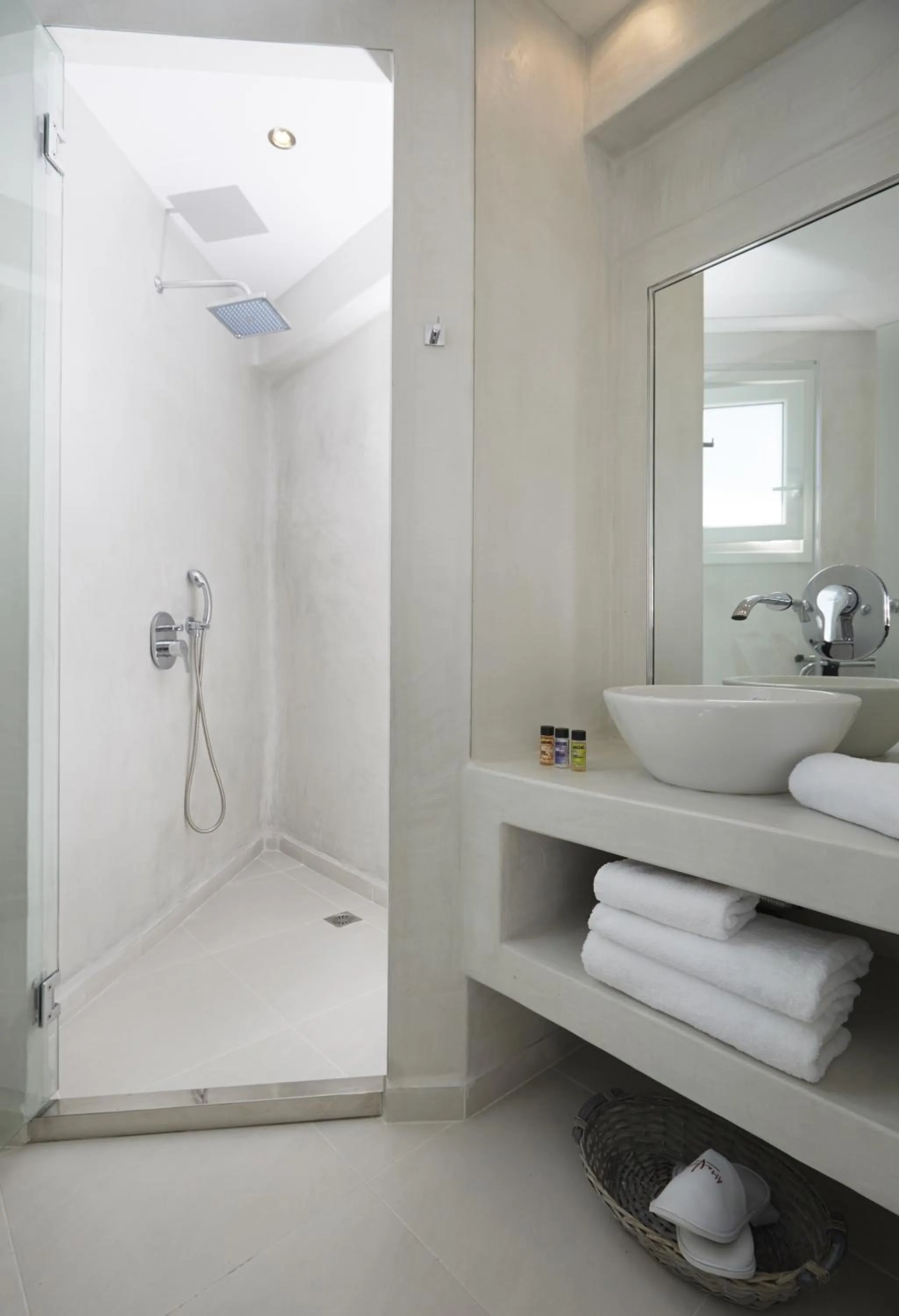 Bathroom in Alta Vista Suites