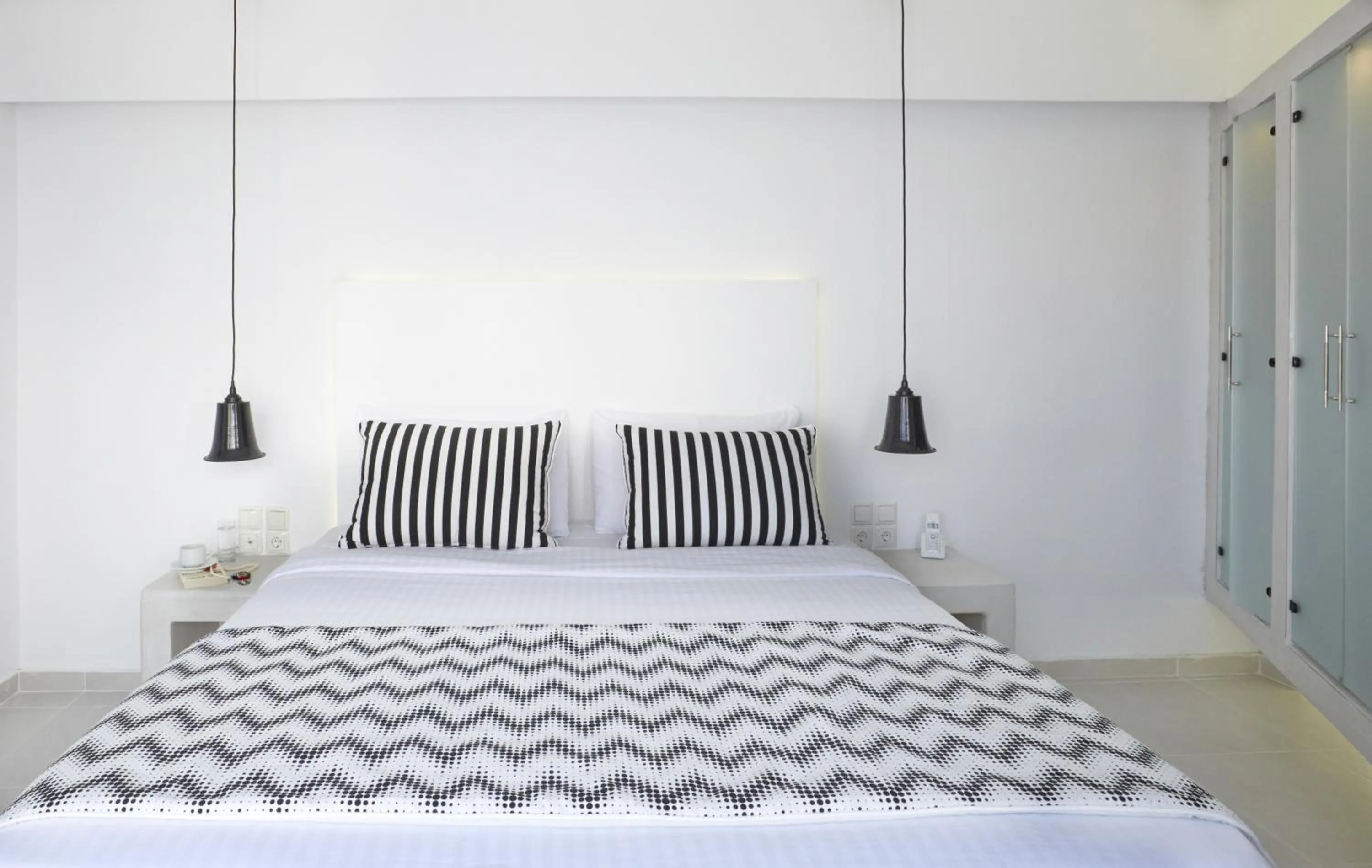 Photo of the whole room, Bed in Alta Vista Suites